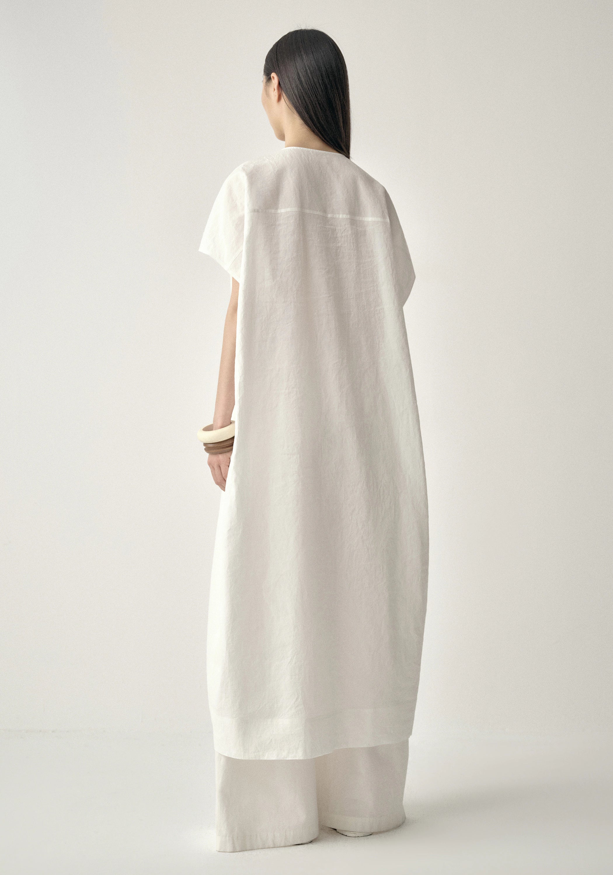 #color_off white