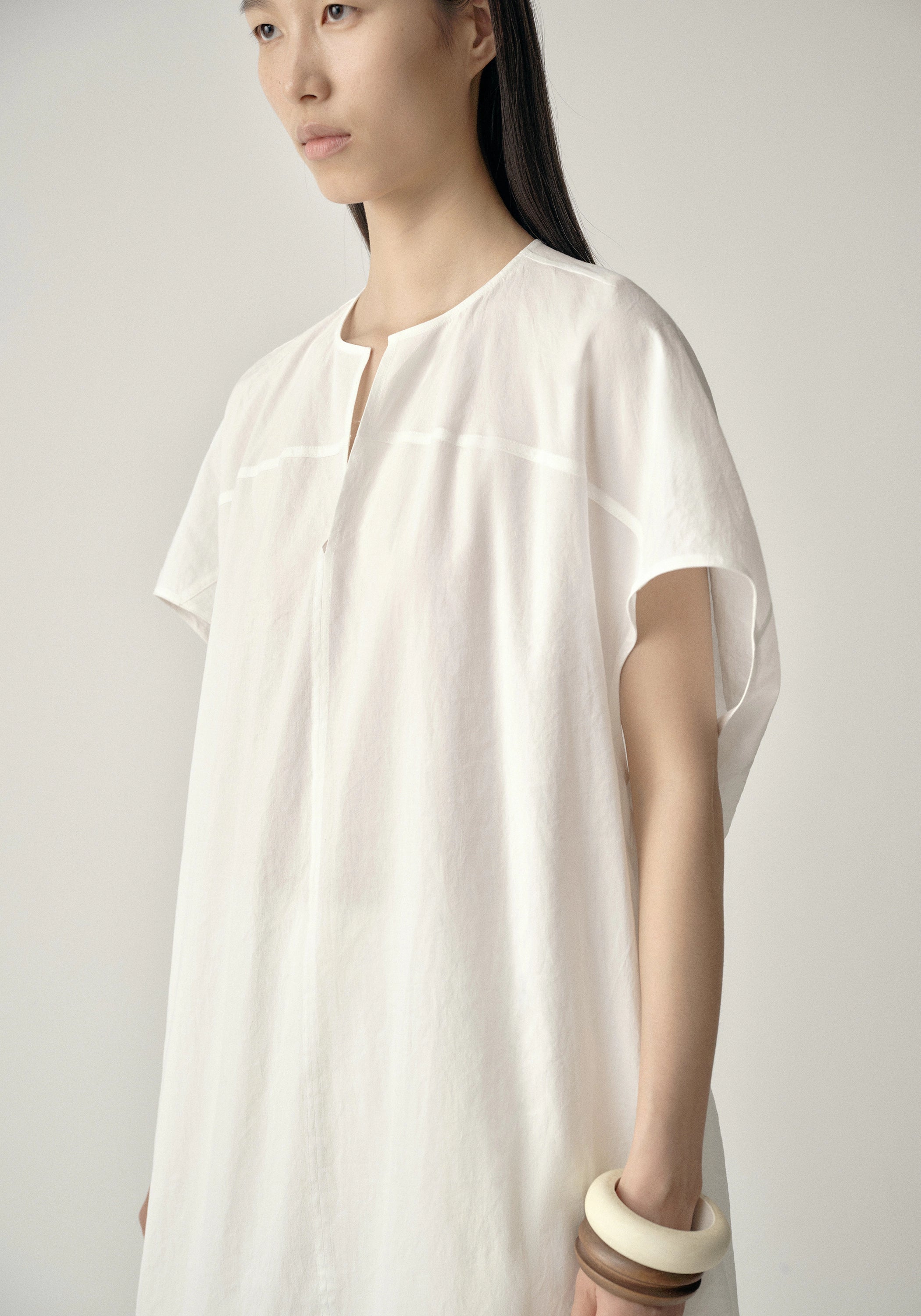 #color_off white