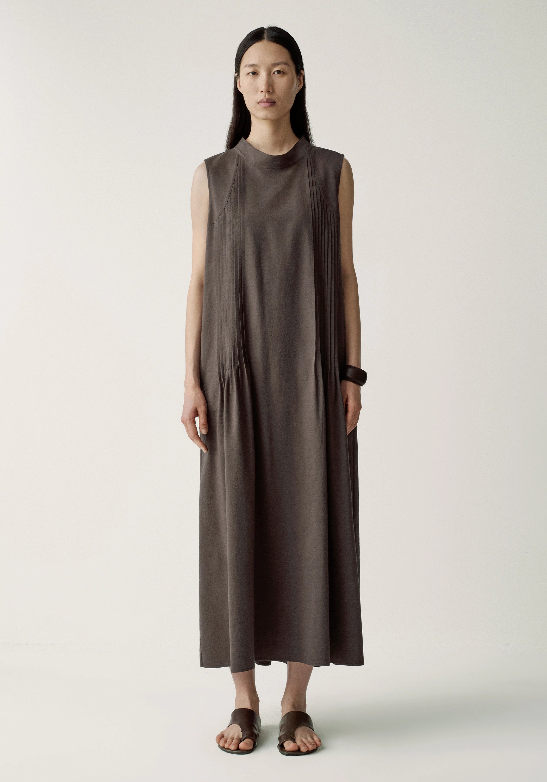 #color_raw umber