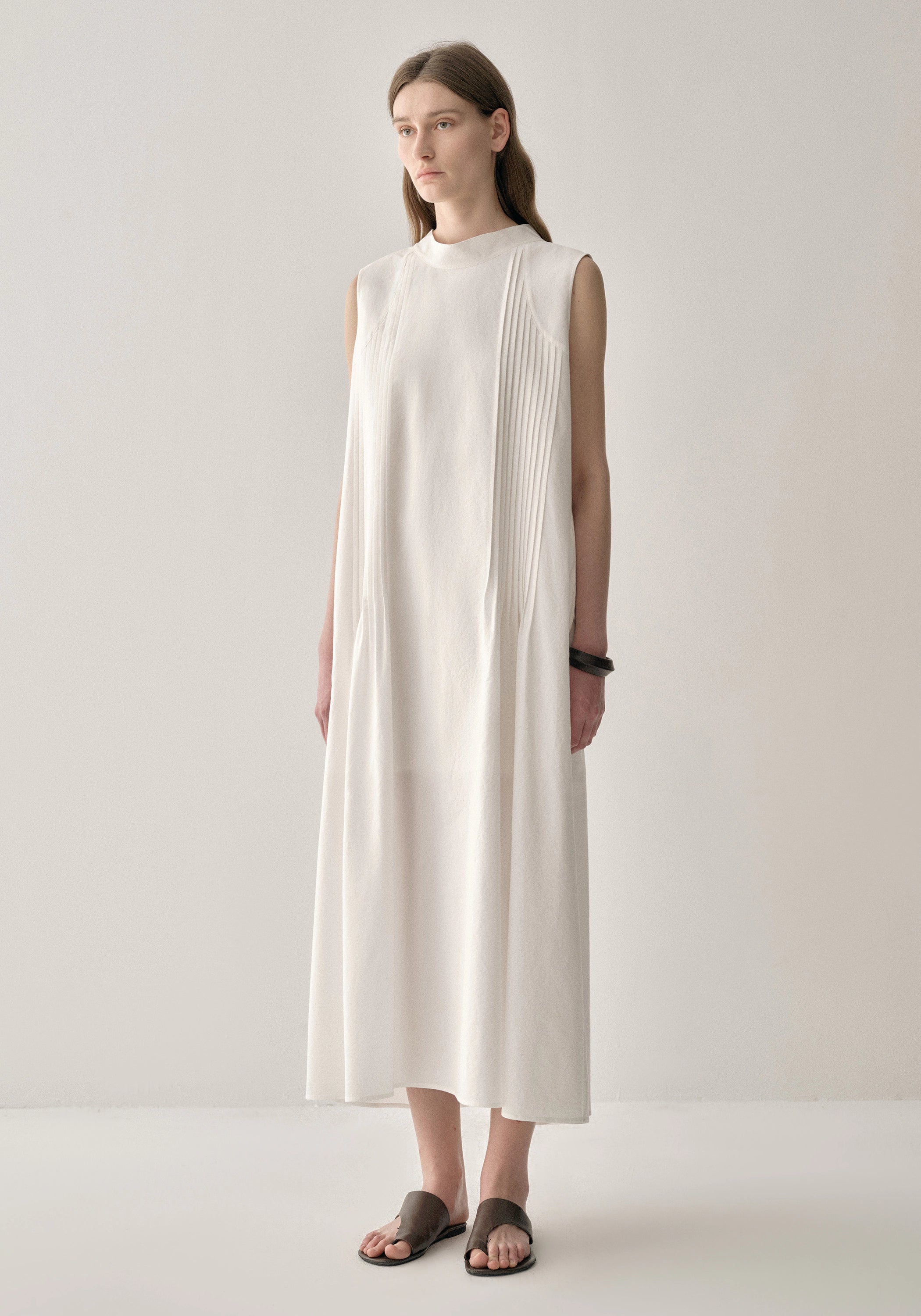 #color_off white