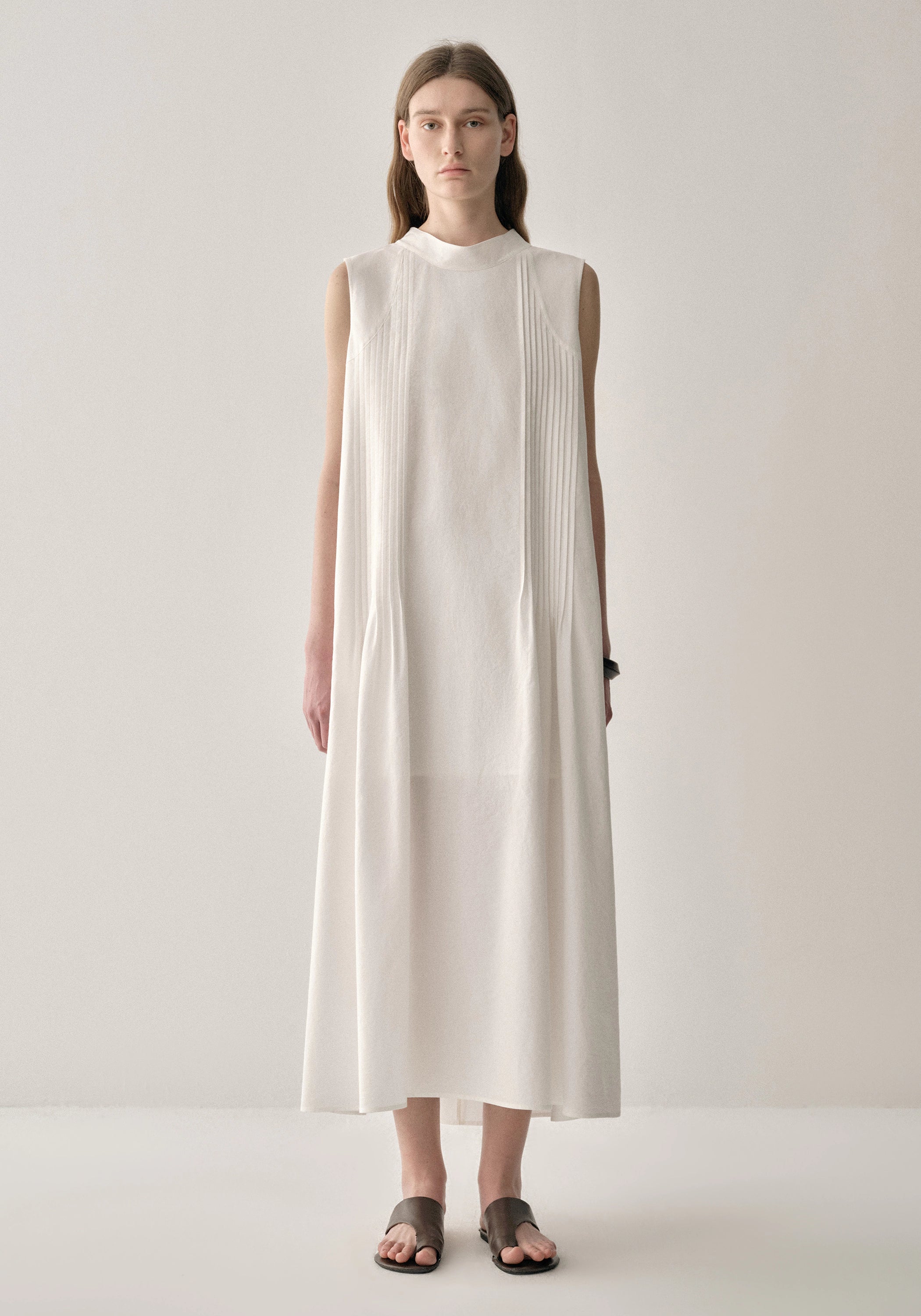 #color_off white