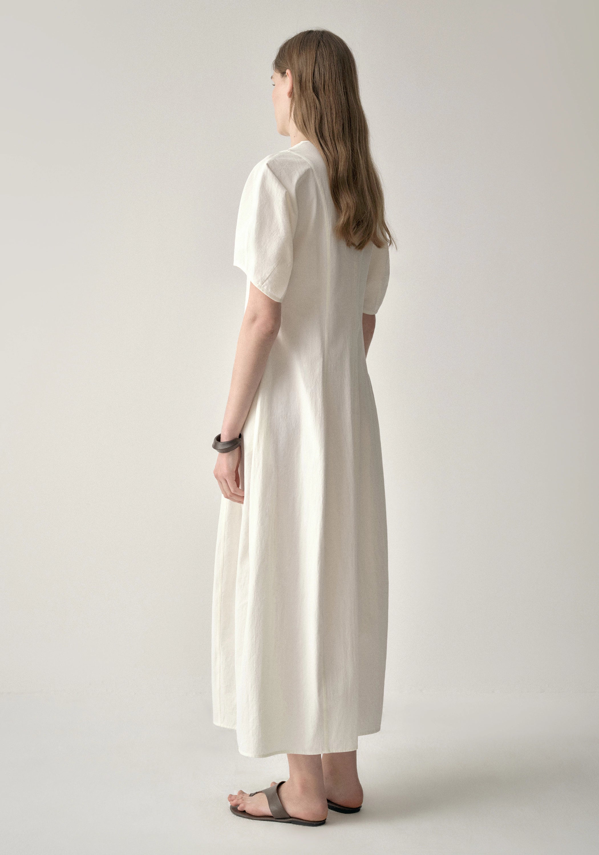 #color_off white