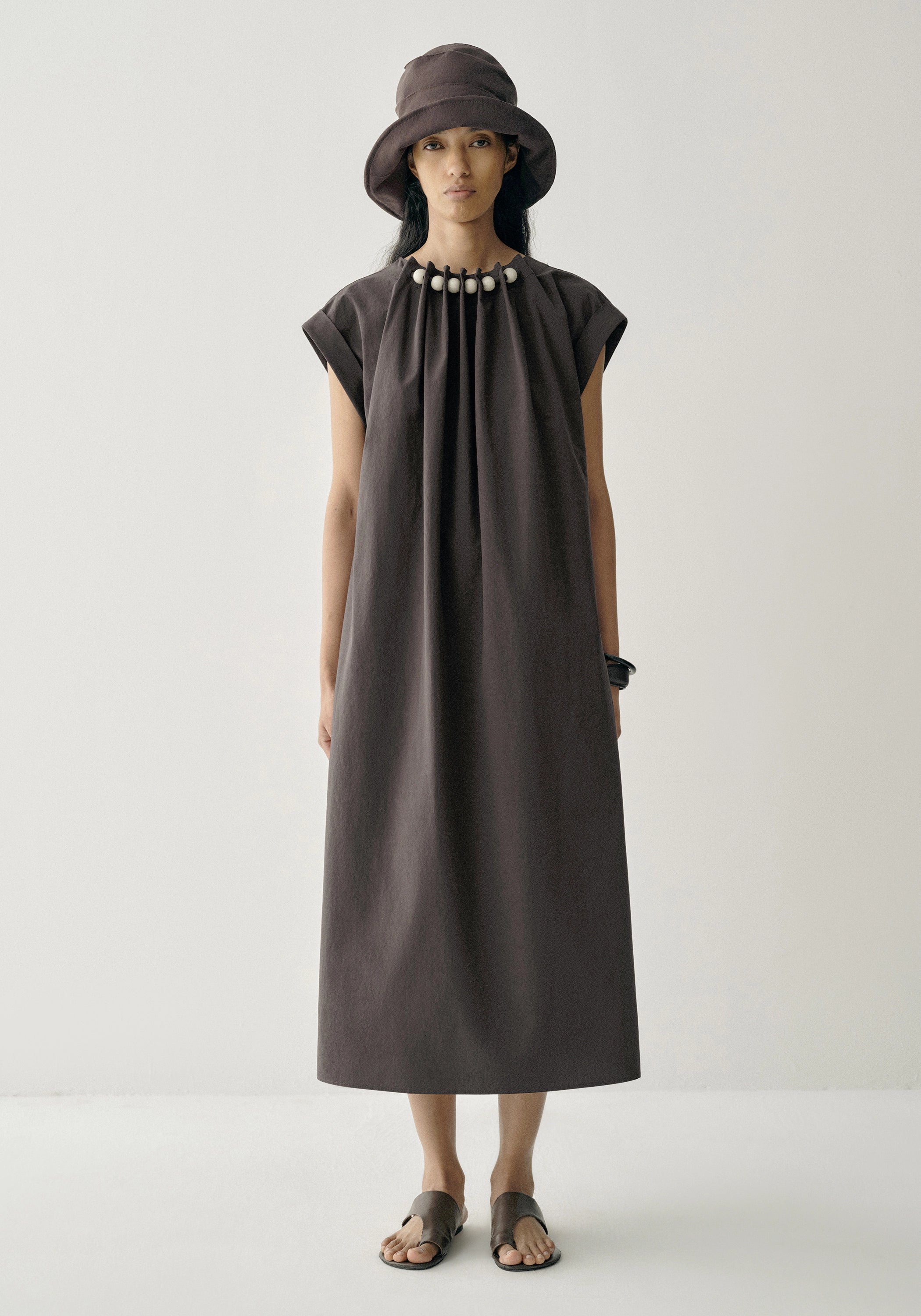 #color_raw umber