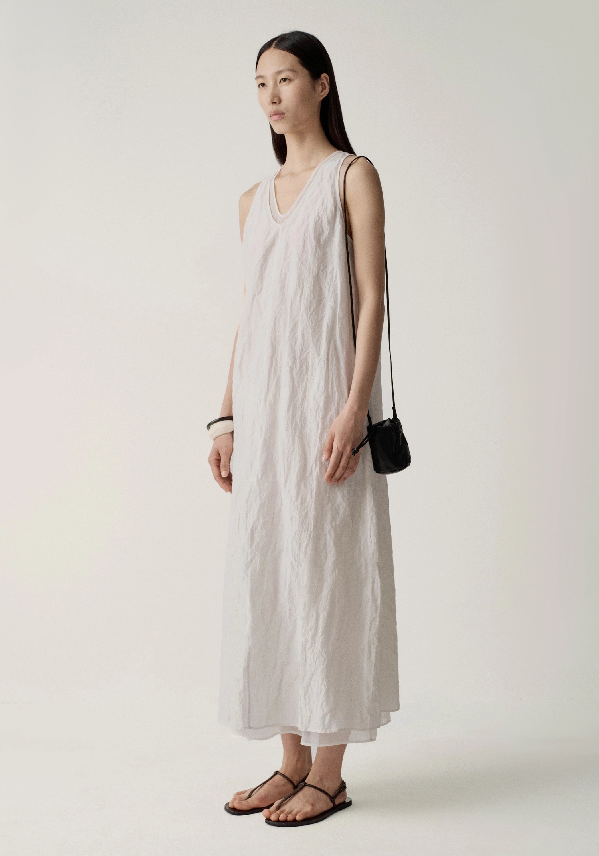 #color_off white