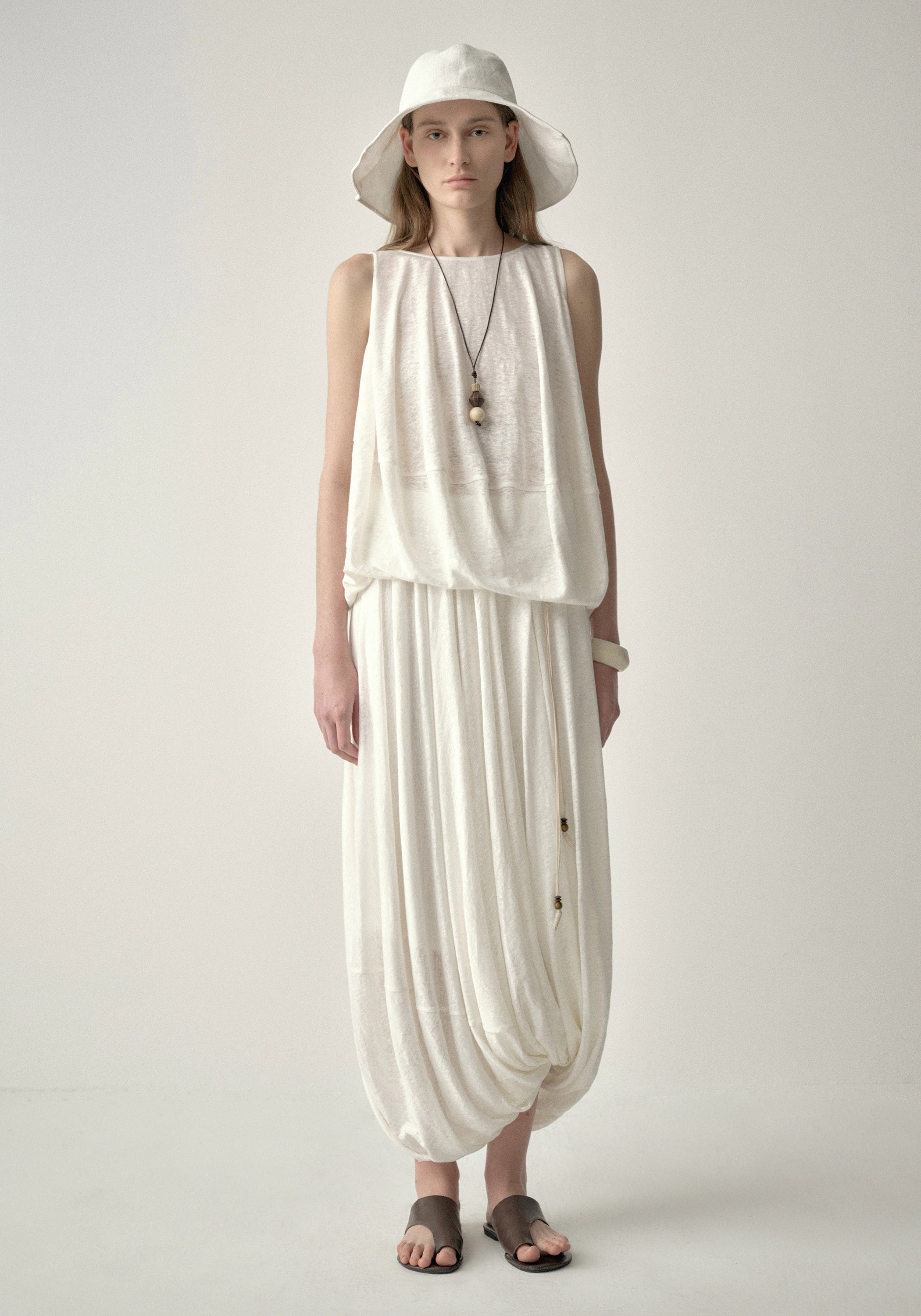 #color_off white