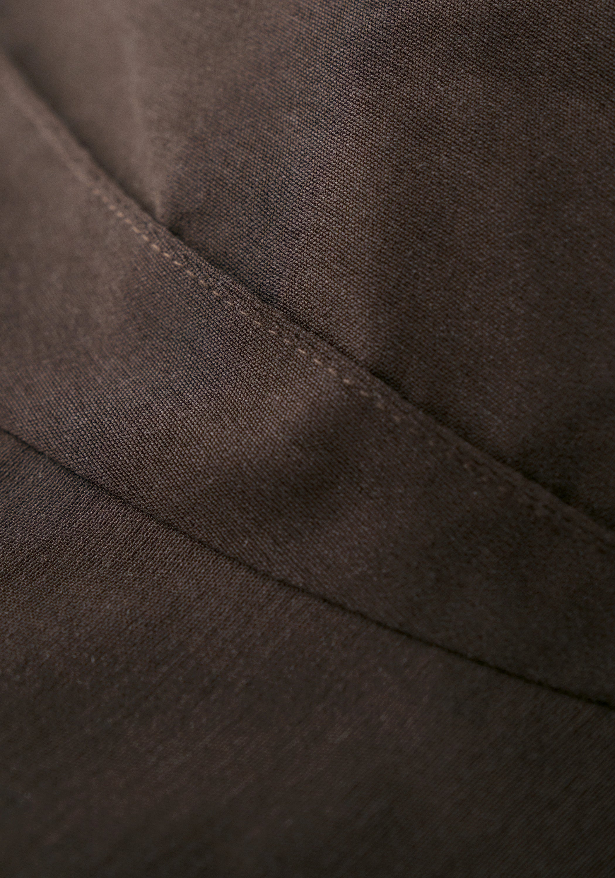 #color_raw umber