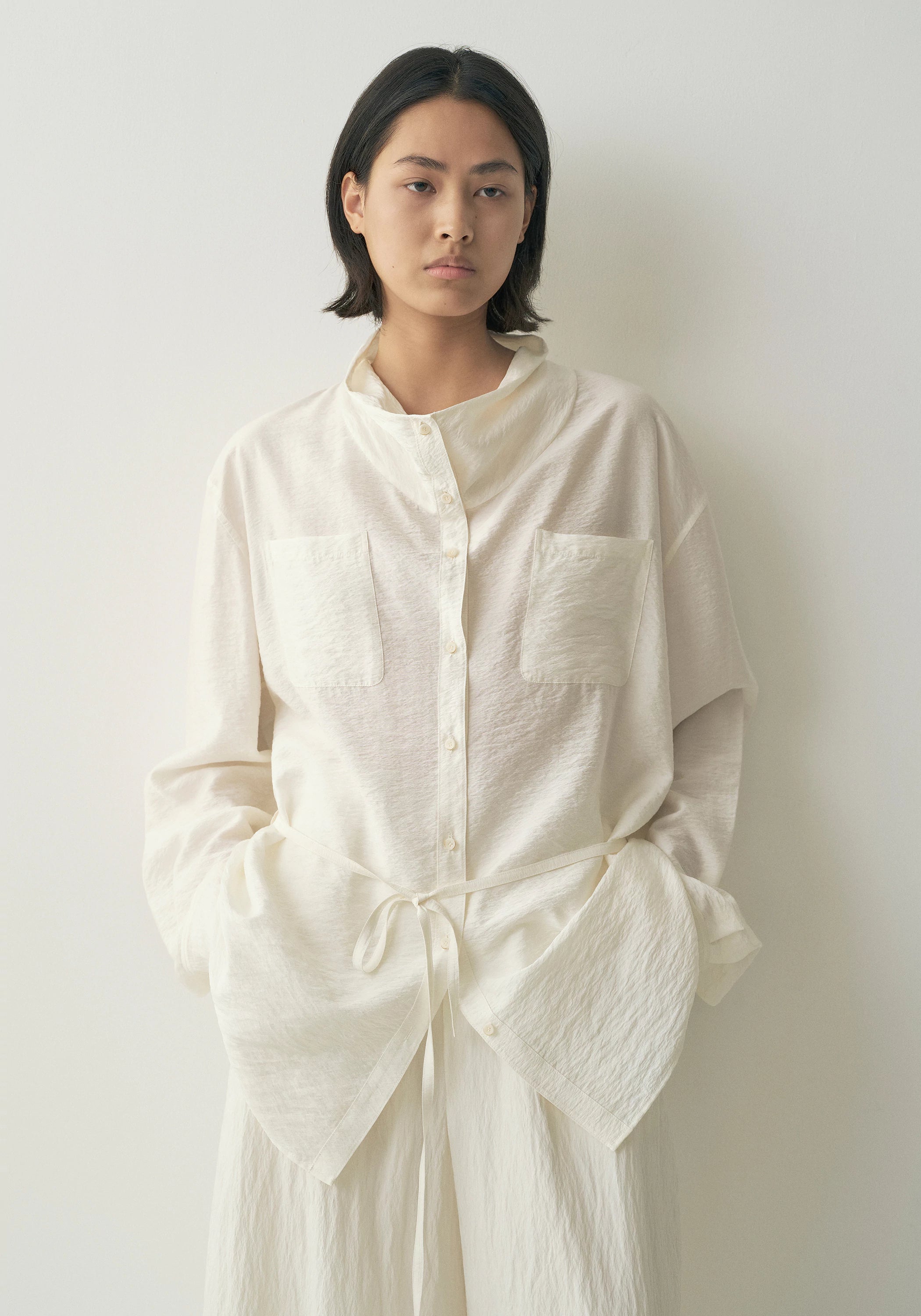 #color_off white
