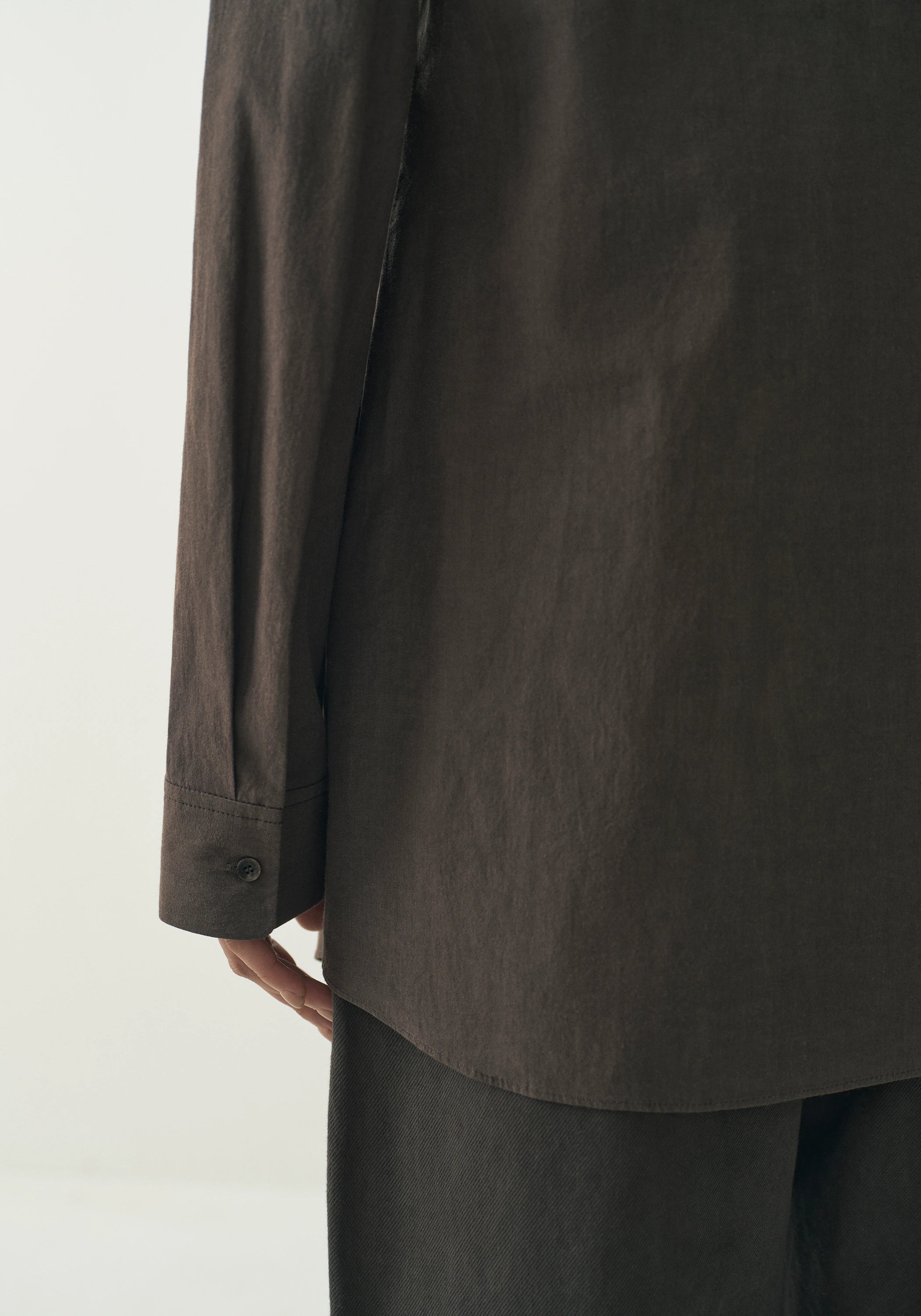 #color_raw umber