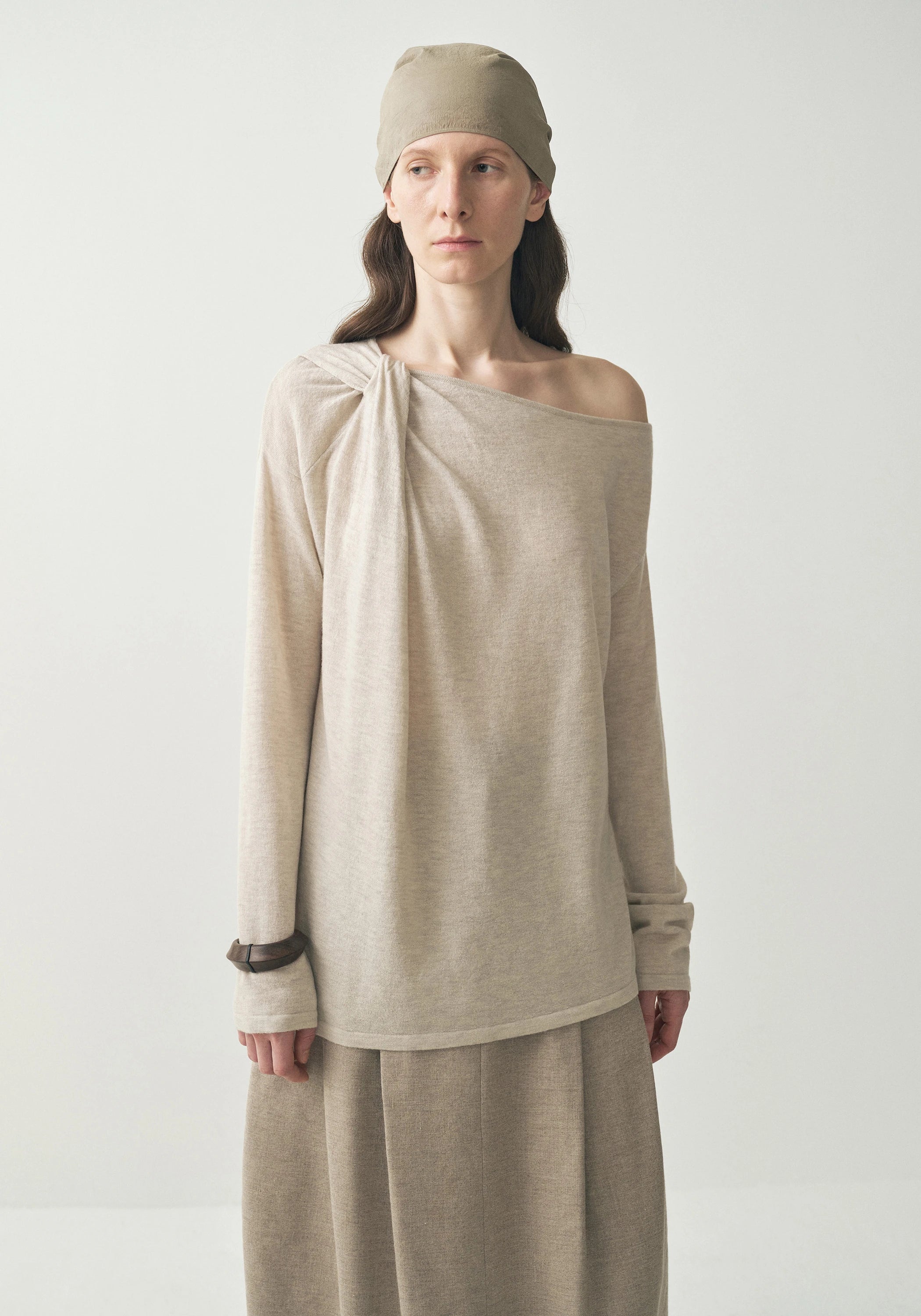 #color_light khaki