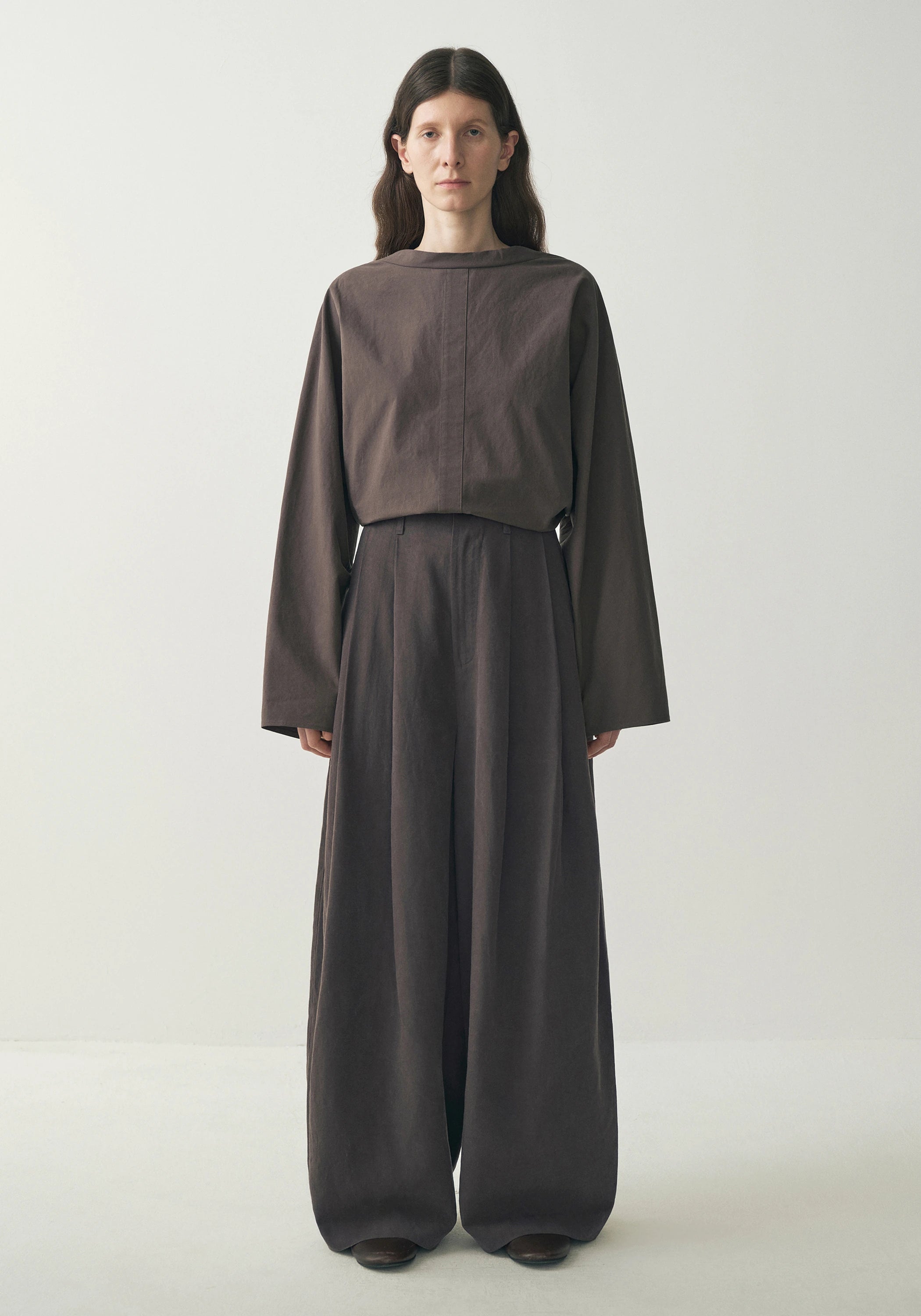 #color_plum brown