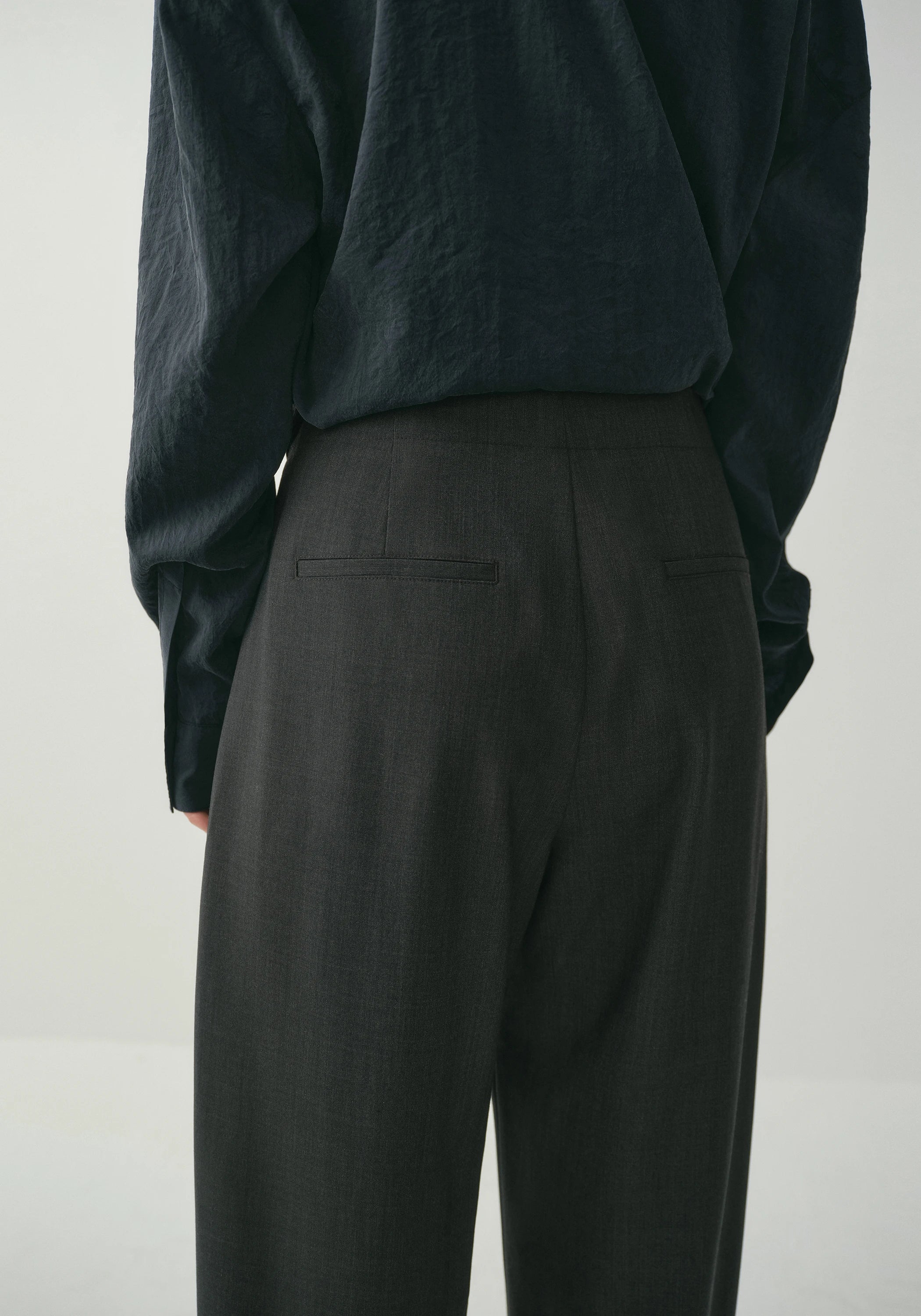 #color_dark gray
