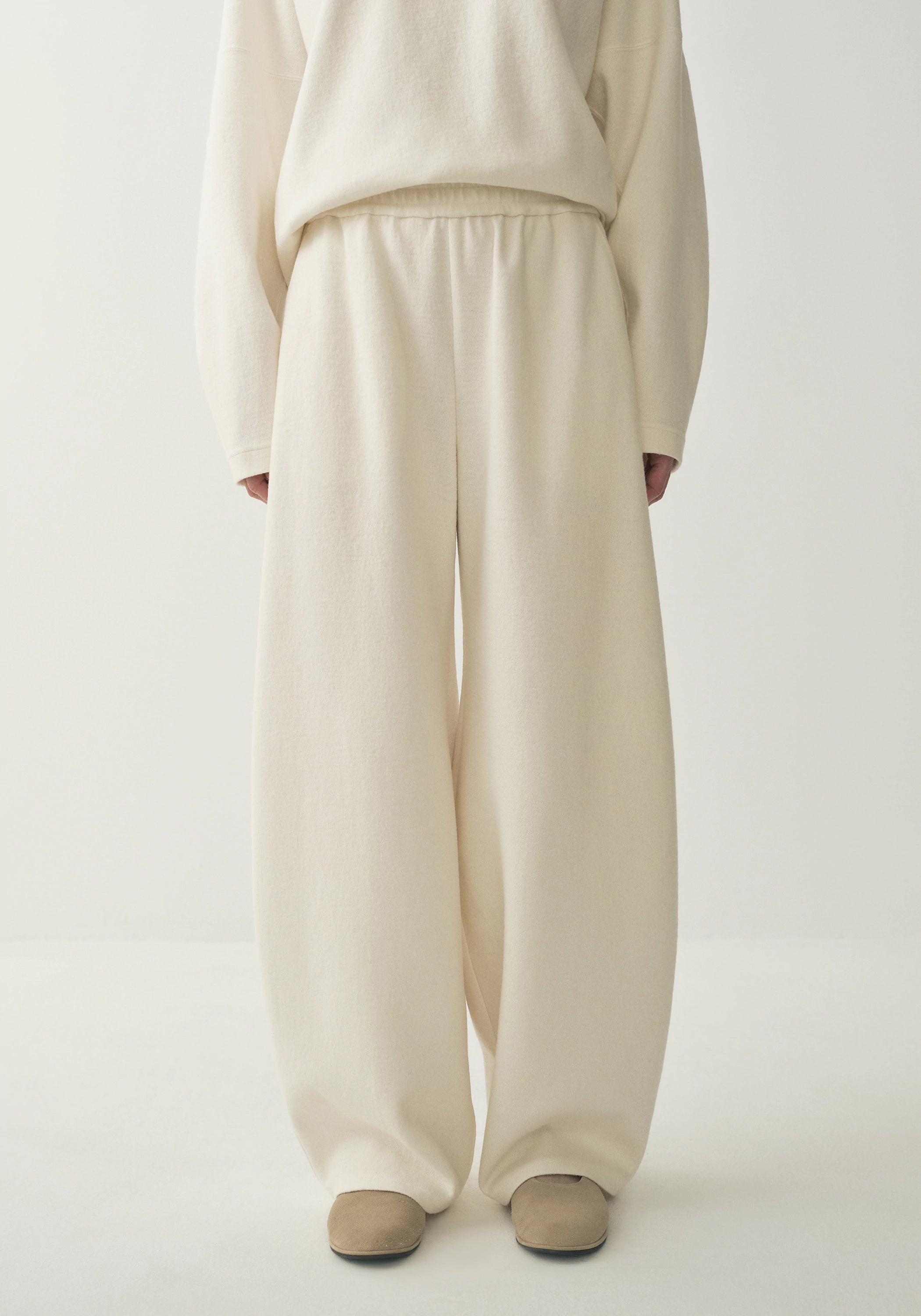 #color_off white