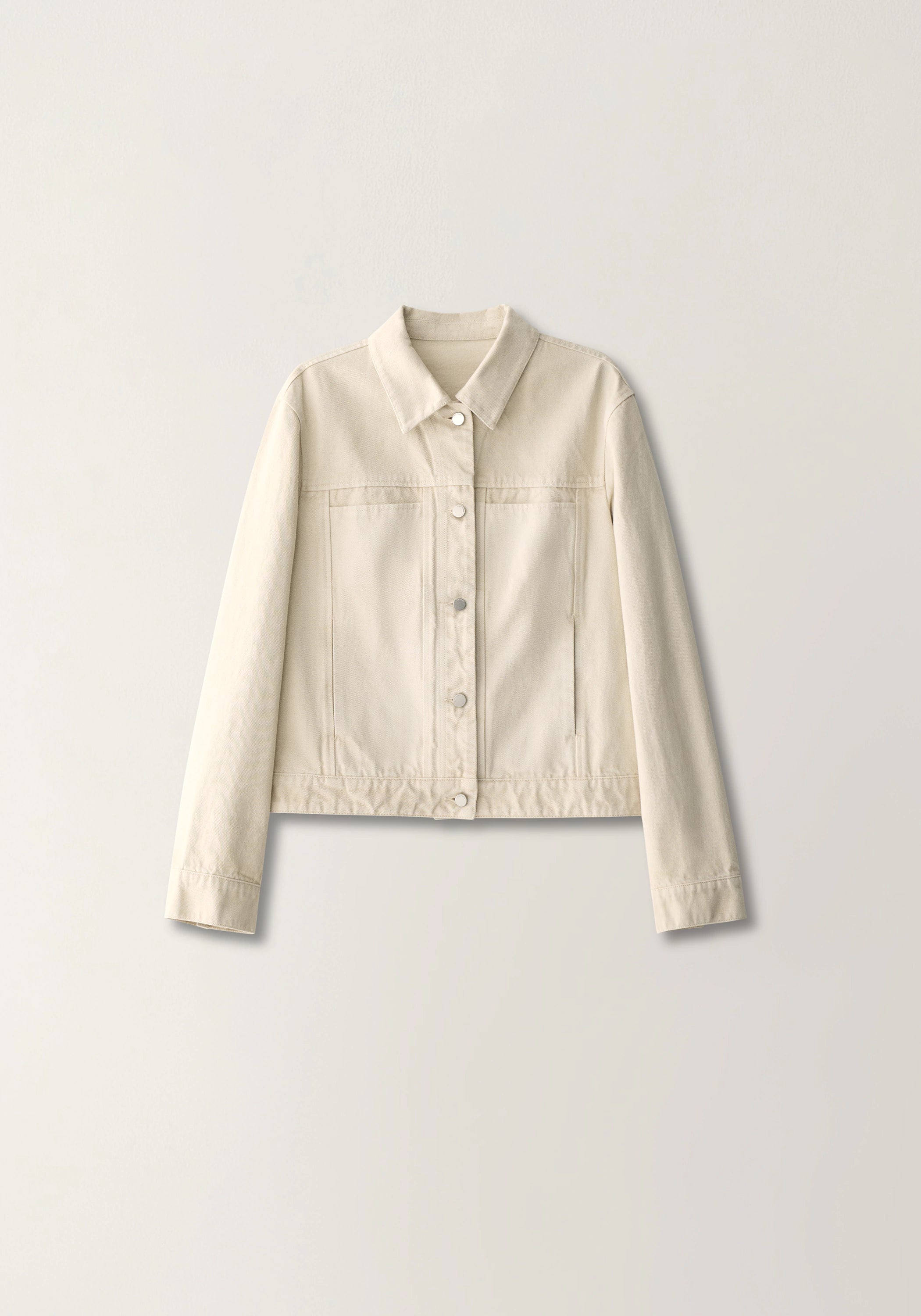 #color_cream white
