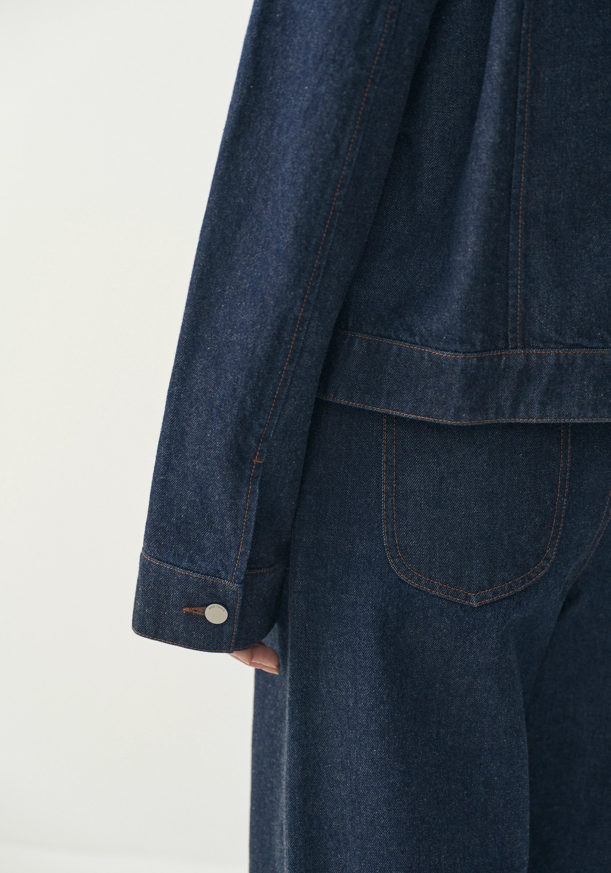 #color_raw denim
