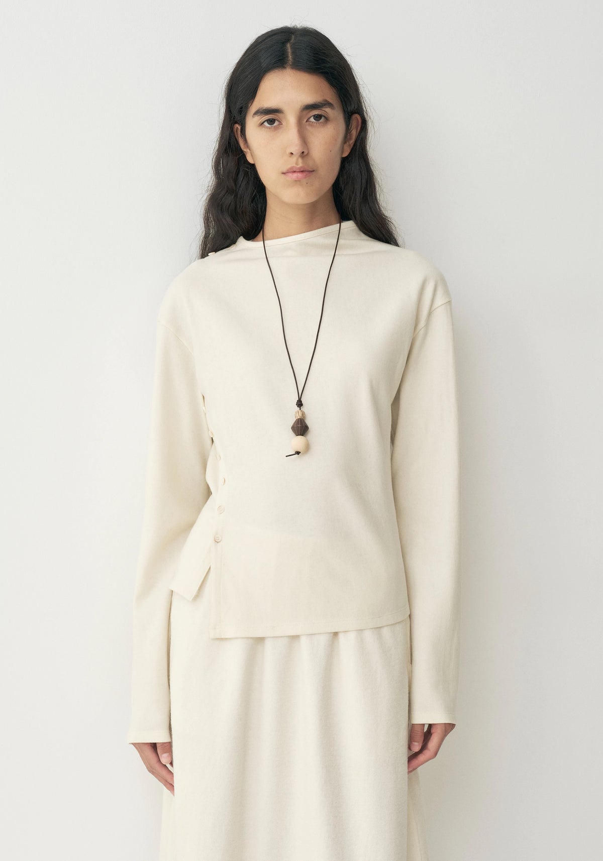 #color_off white