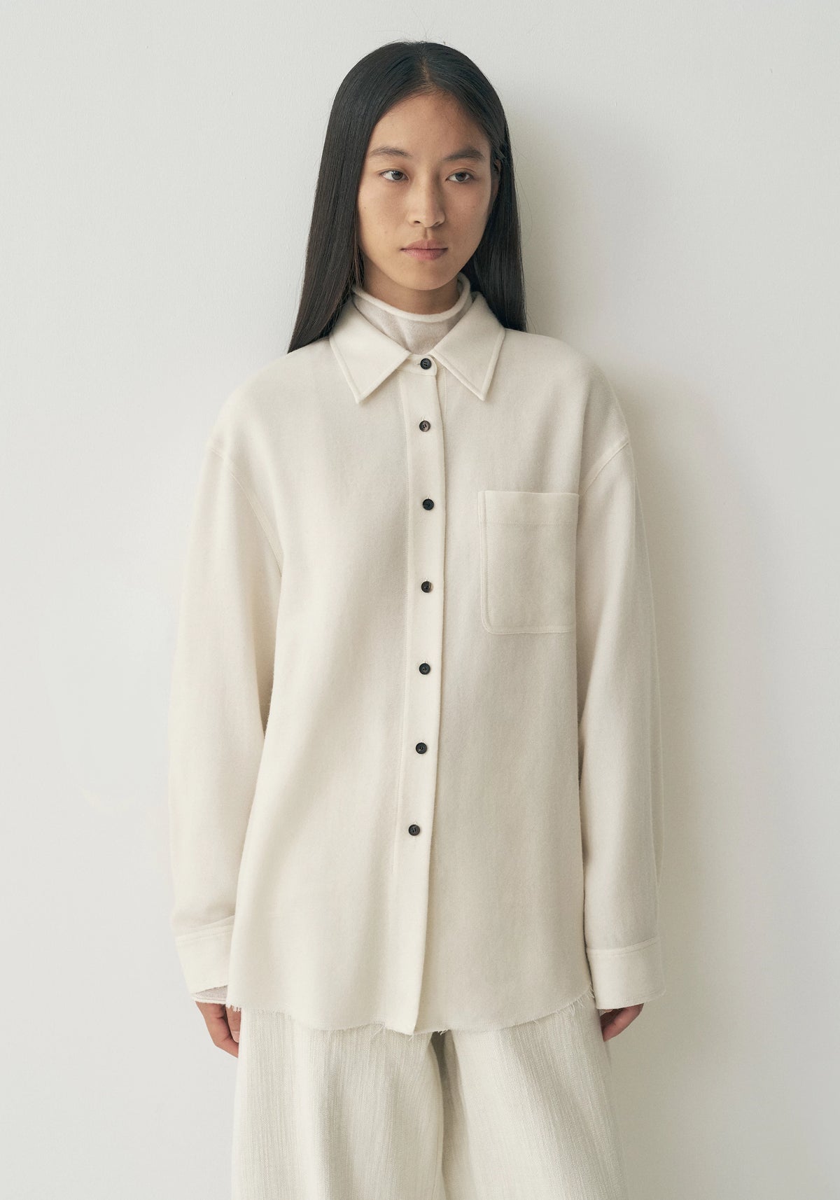 #color_off white