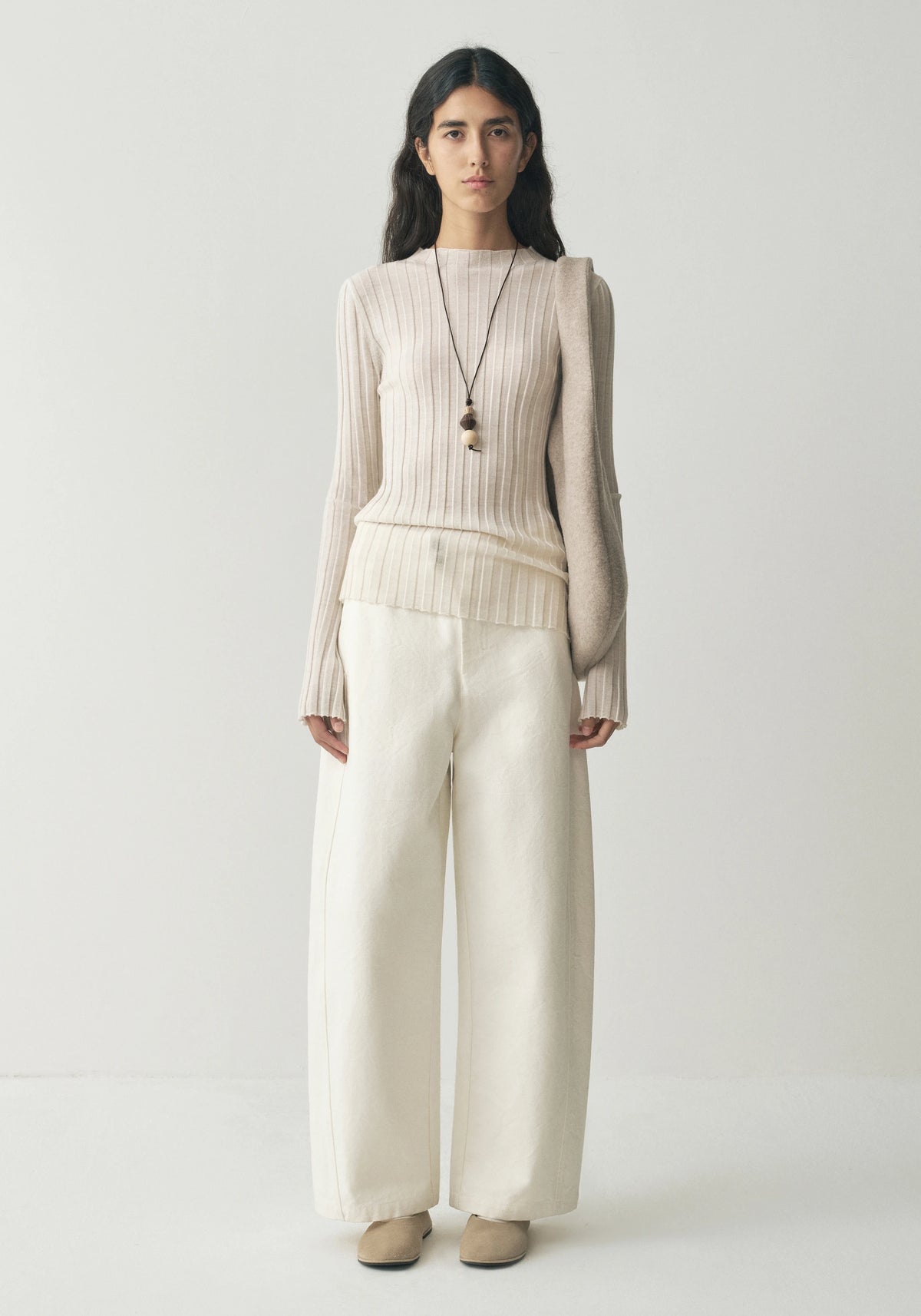 #color_off white
