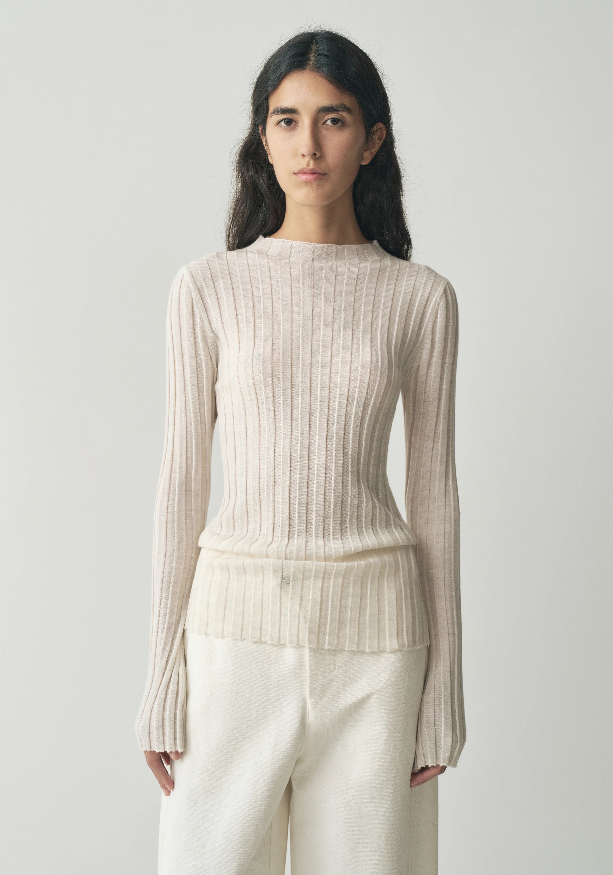 #color_off white
