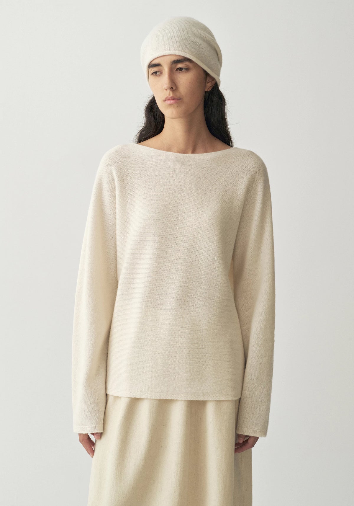 #color_off white