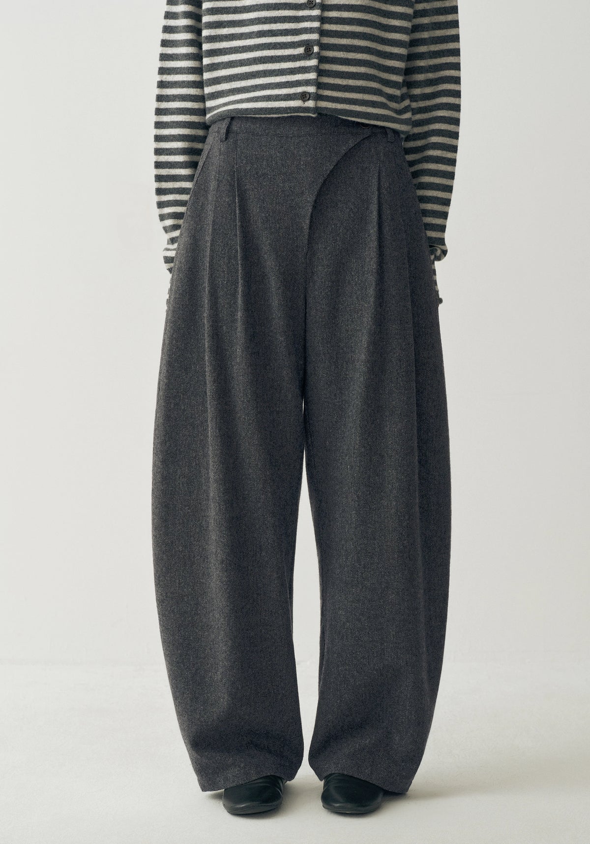 #color_mid gray
