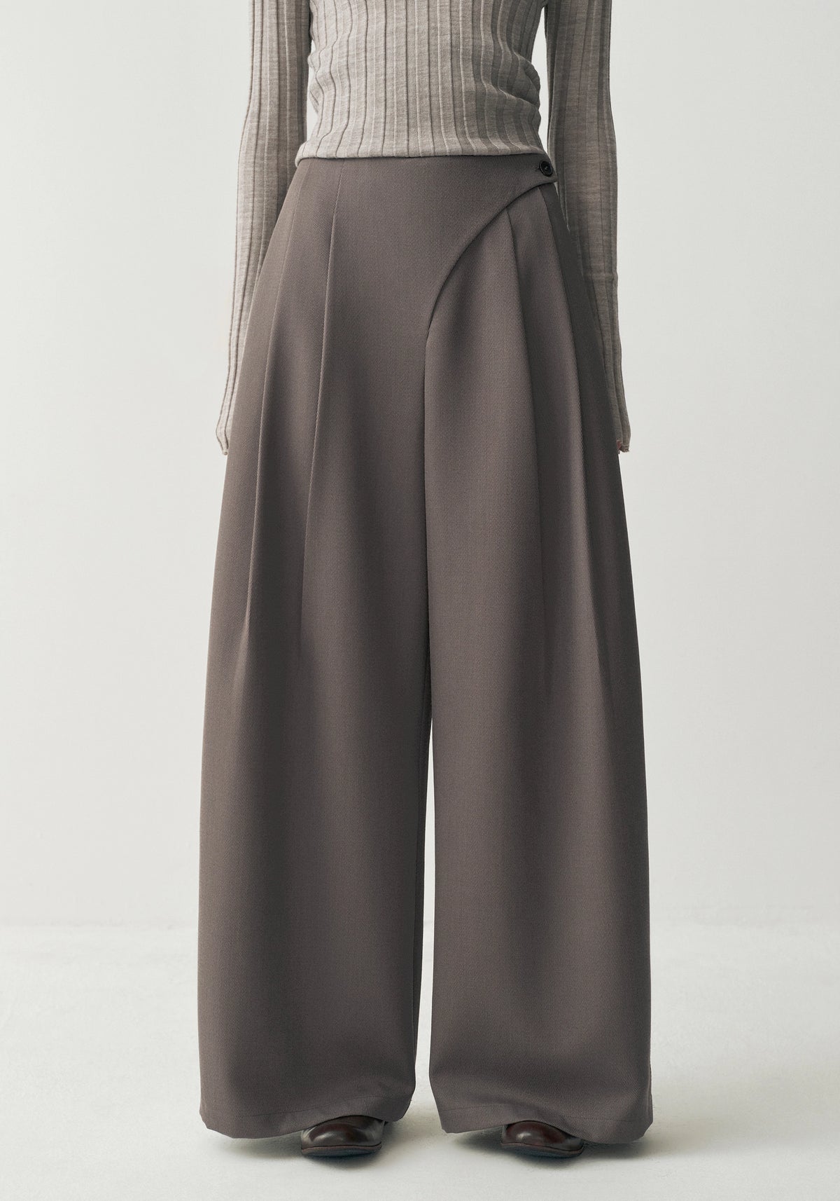 #color_mid gray