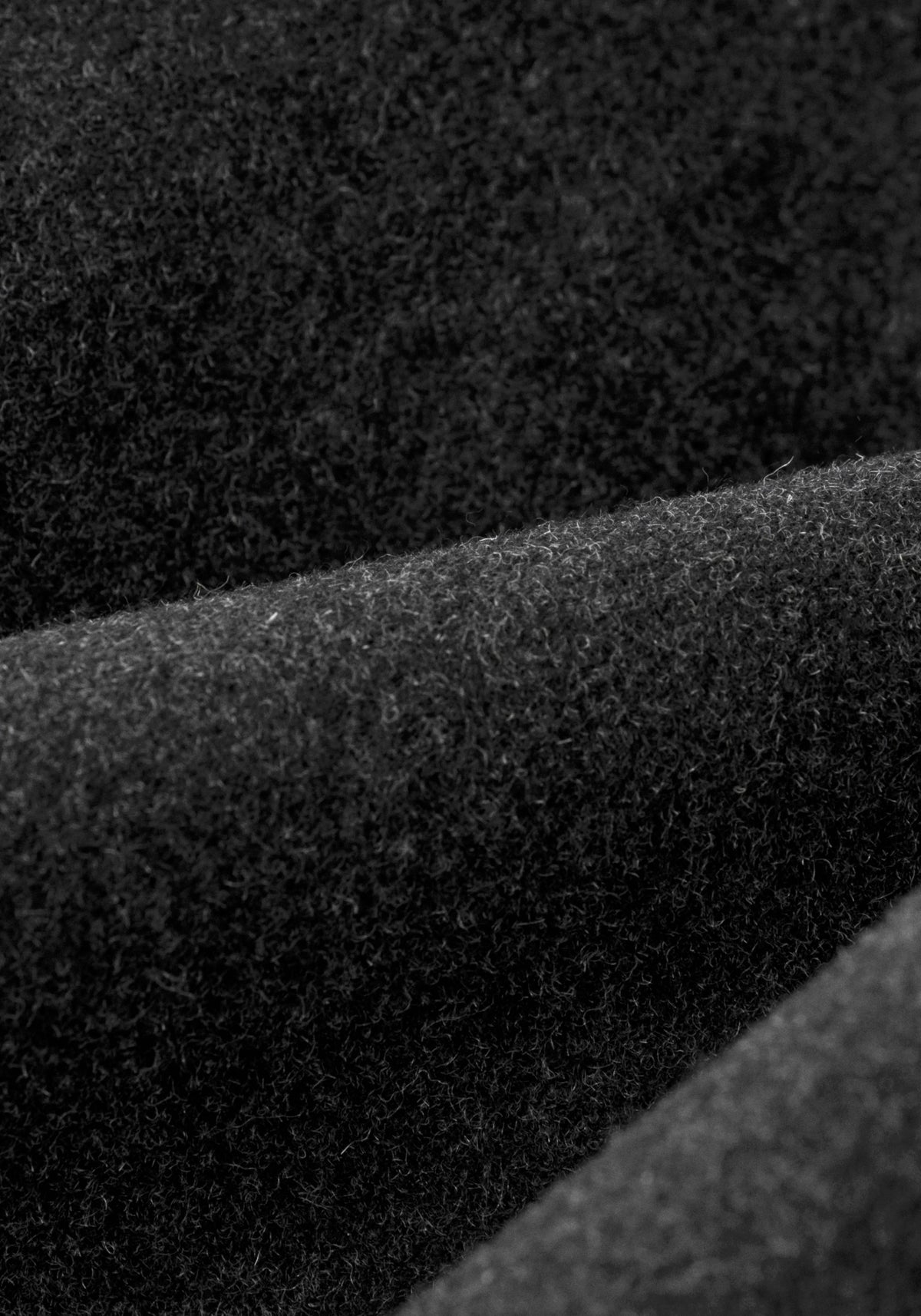 #color_black ash