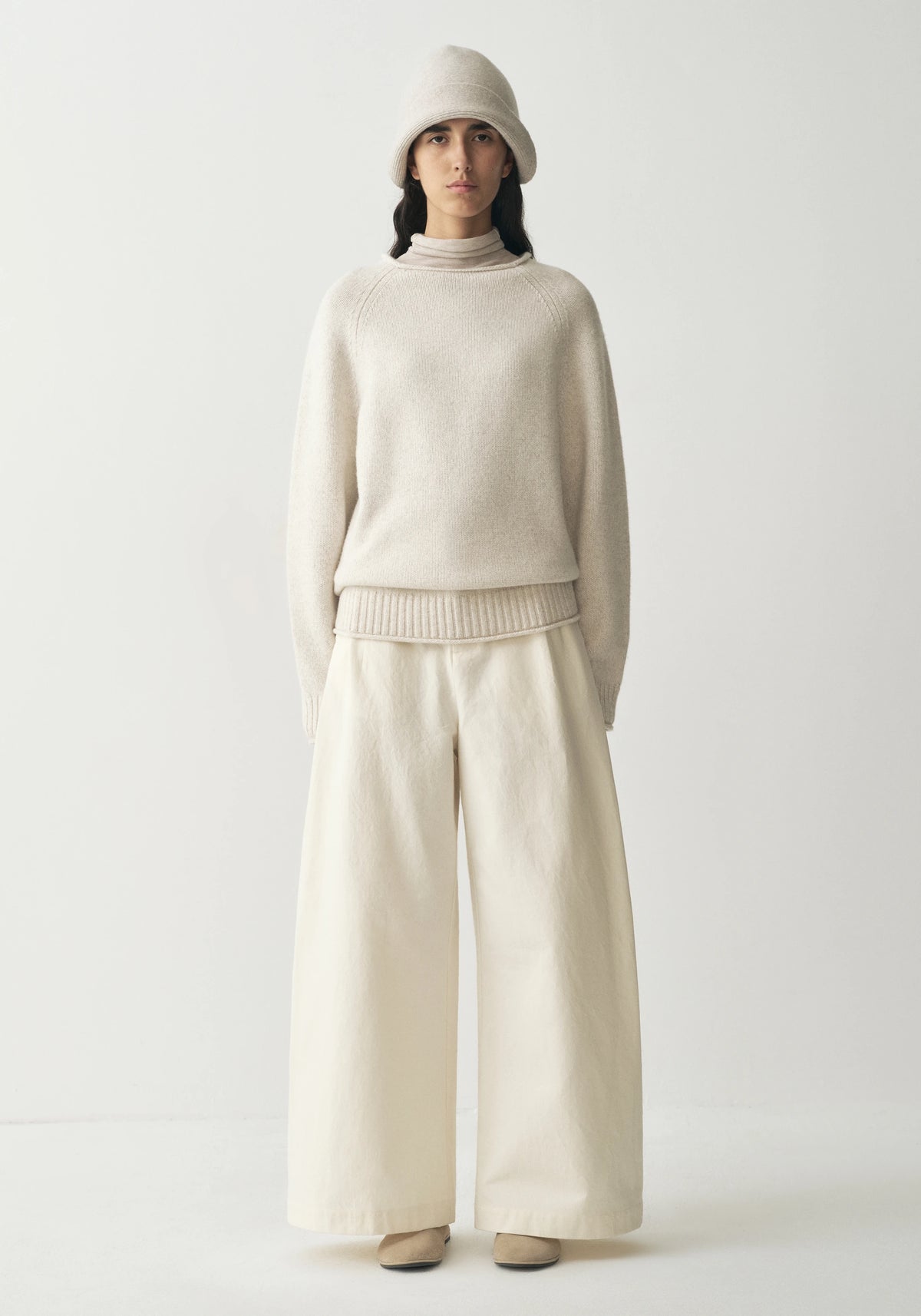 #color_off white