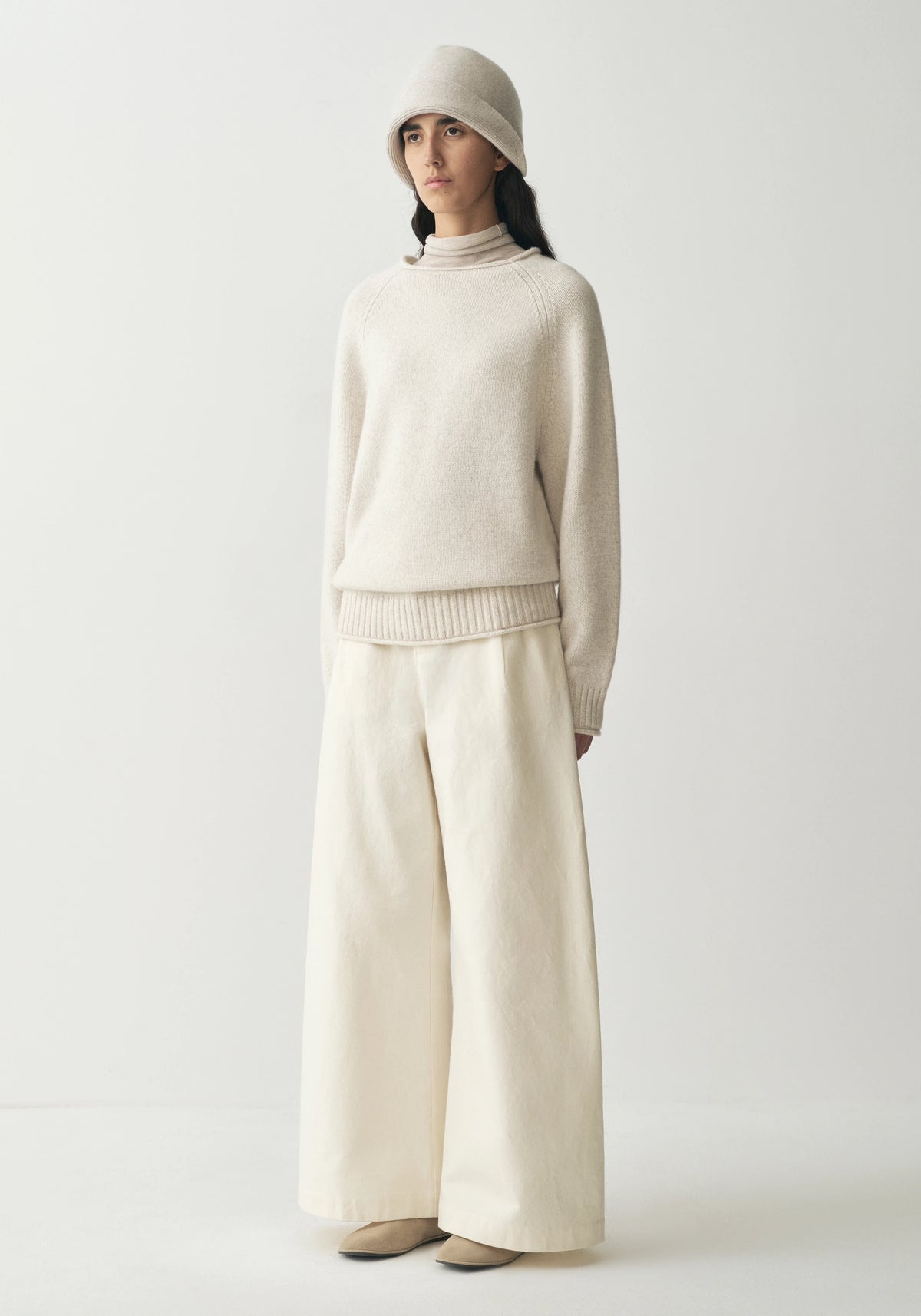 #color_off white