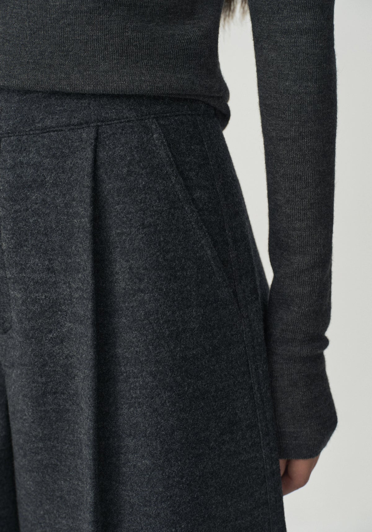 #color_dark gray