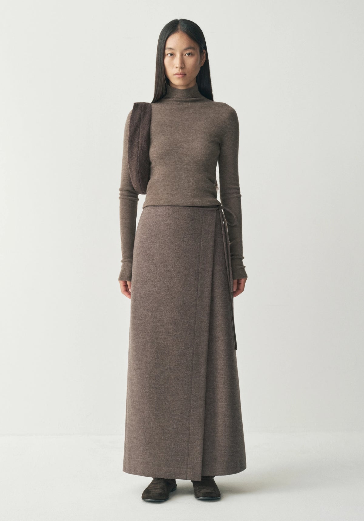 #color_plum brown