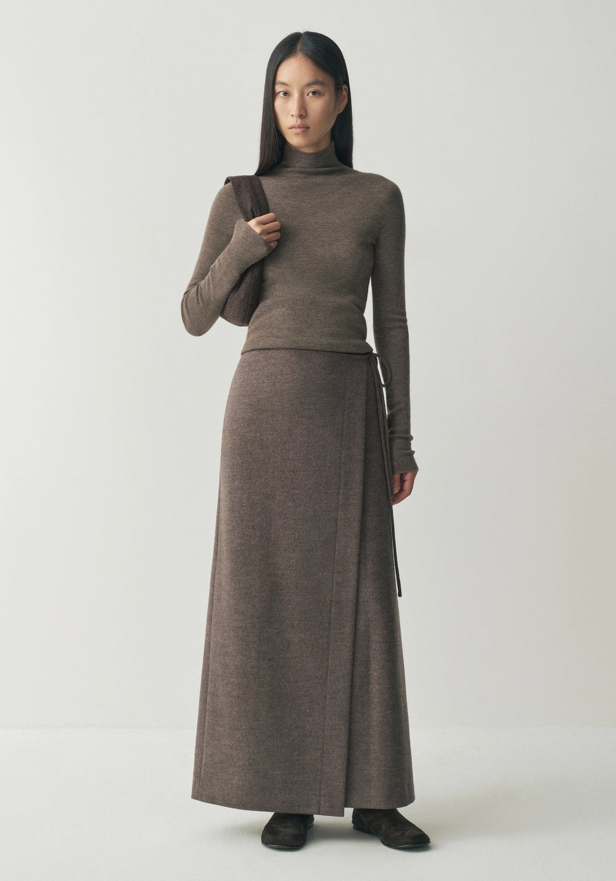 #color_plum brown