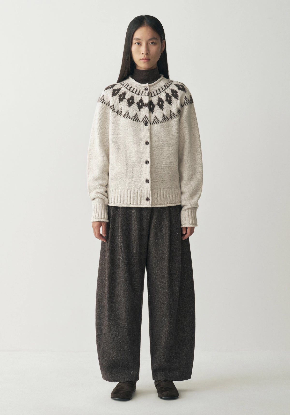 #color_off white