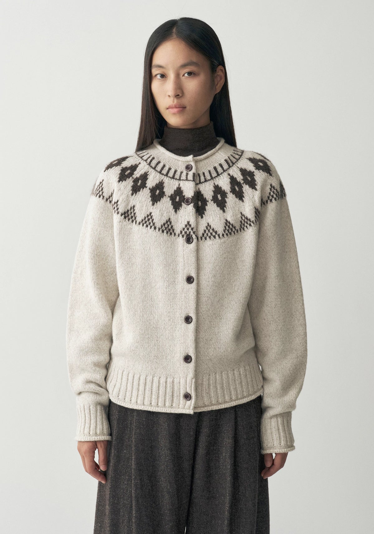#color_off white