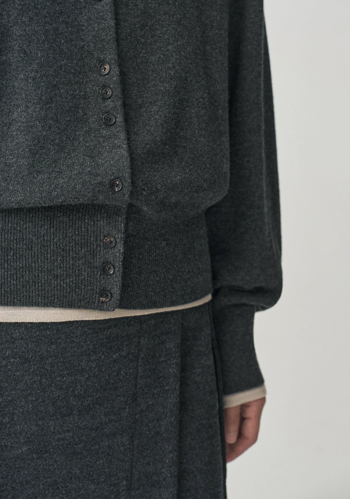 #color_dark gray