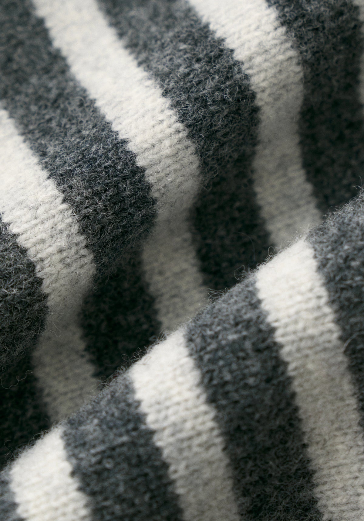 #color_dark gray
