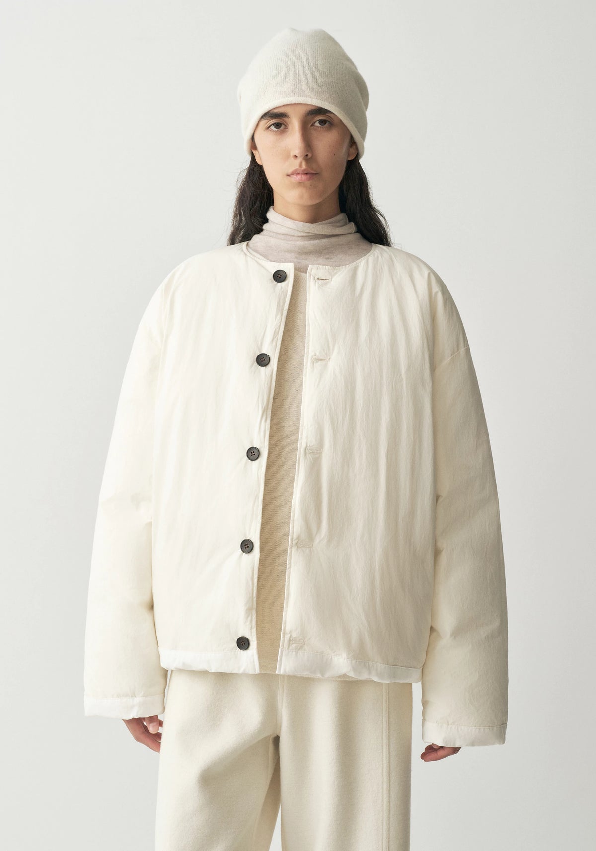 #color_off white