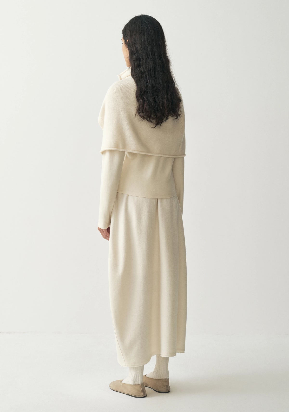 #color_off white