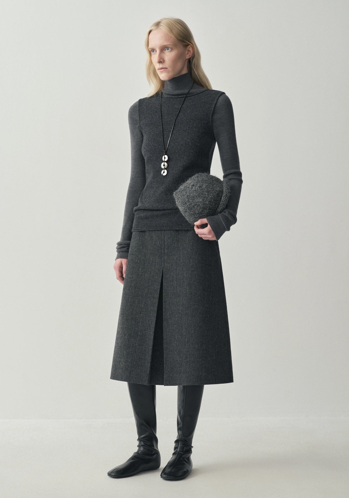 #color_dark gray