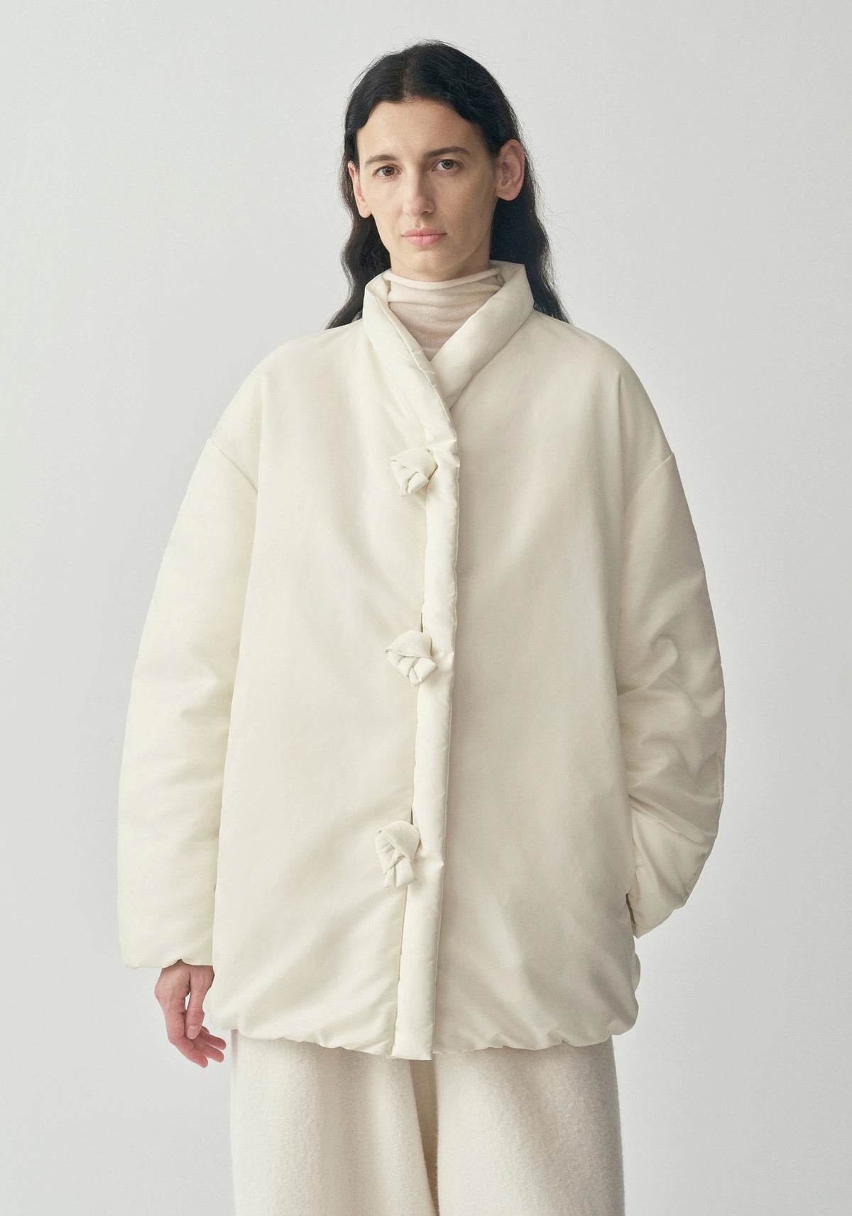 #color_cream white