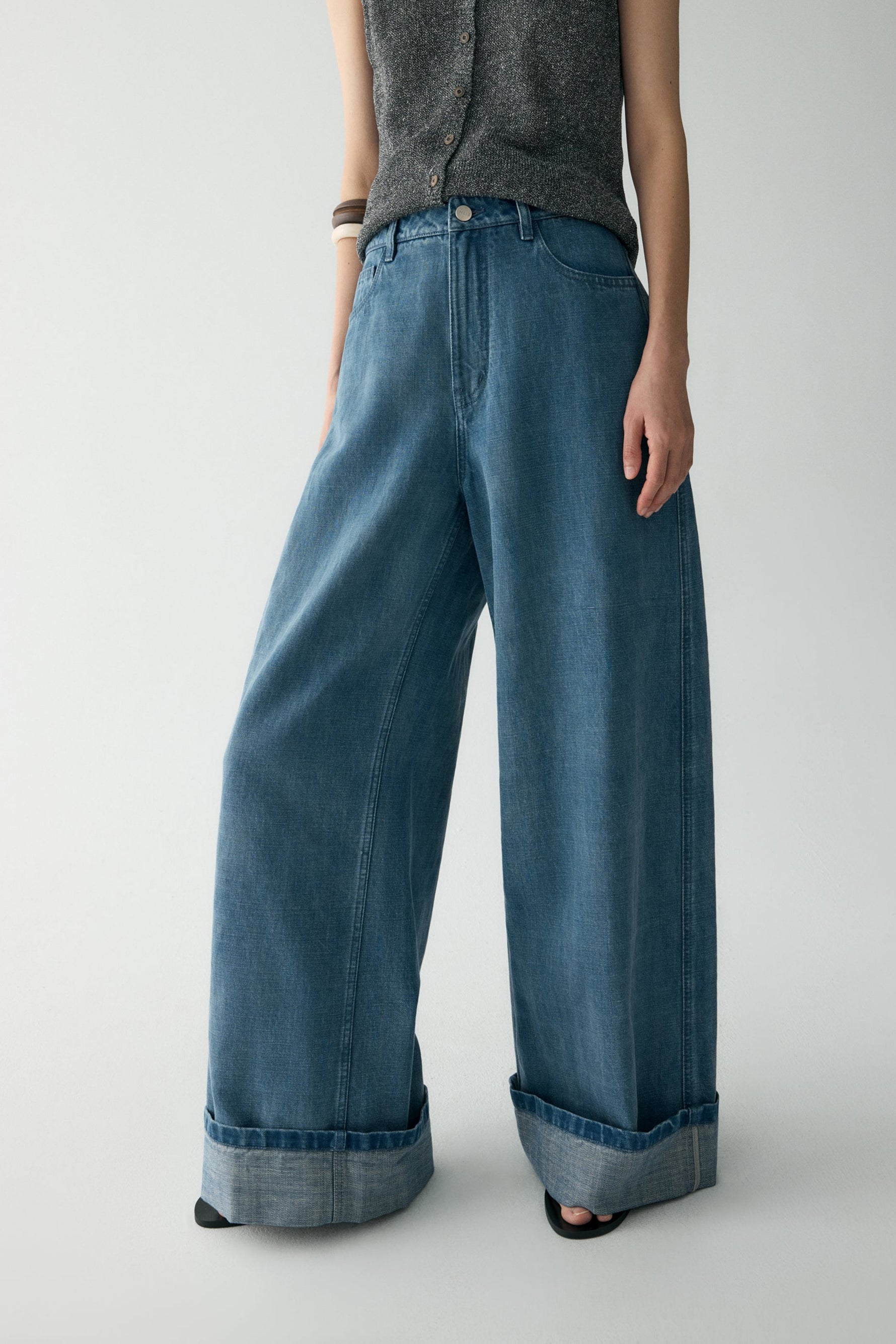 #color_denim light blue