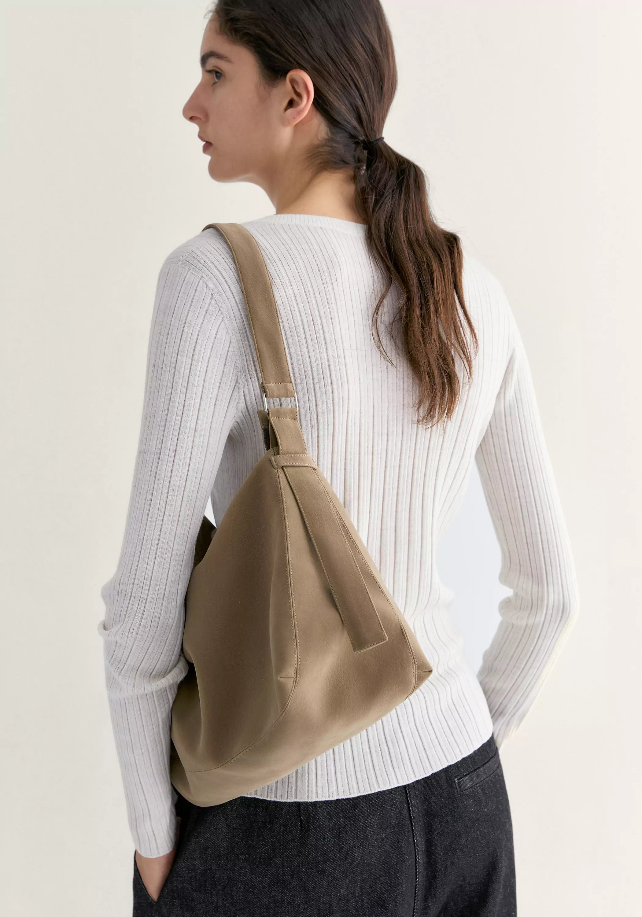 #color_light brown