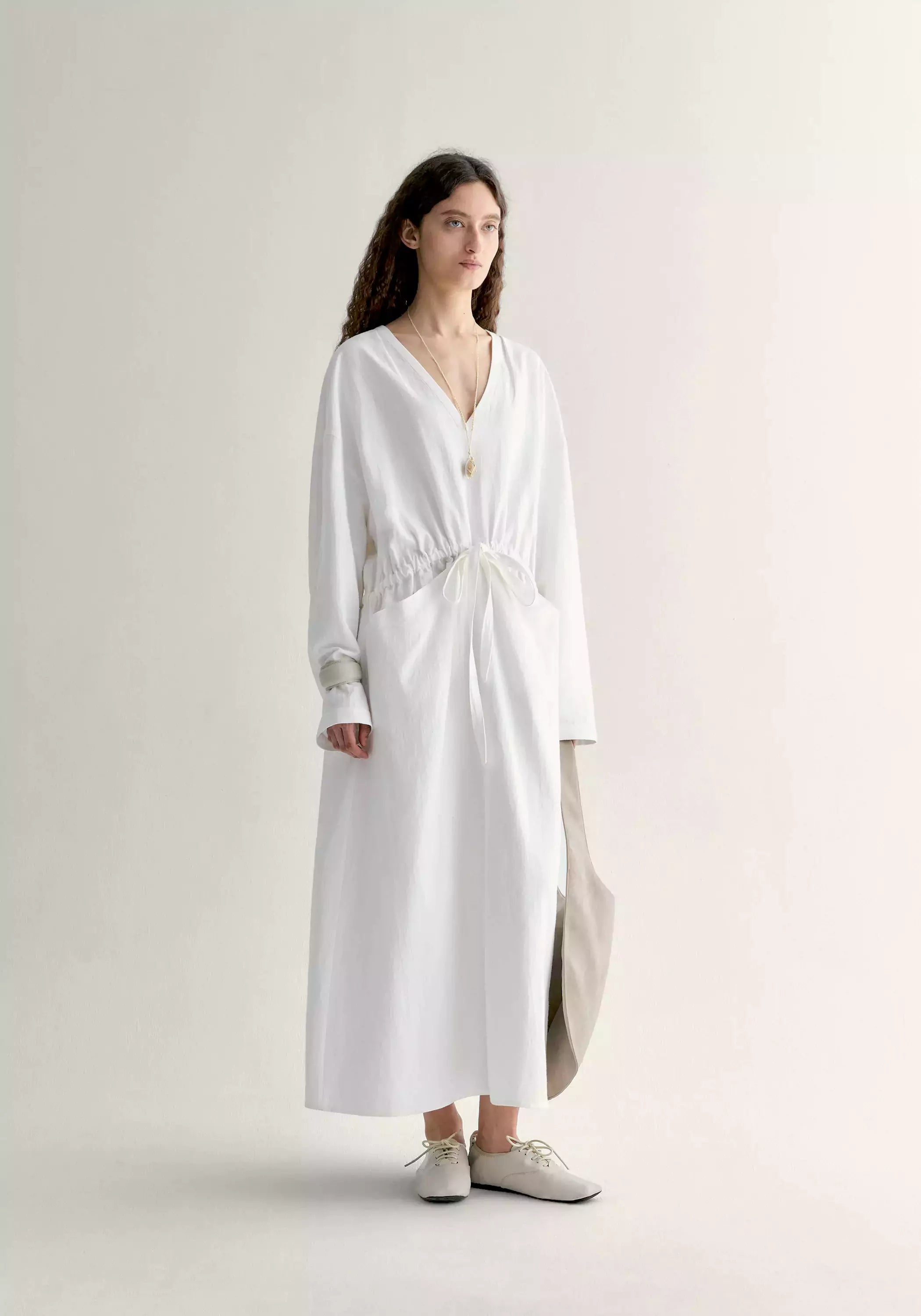 #color_off white
