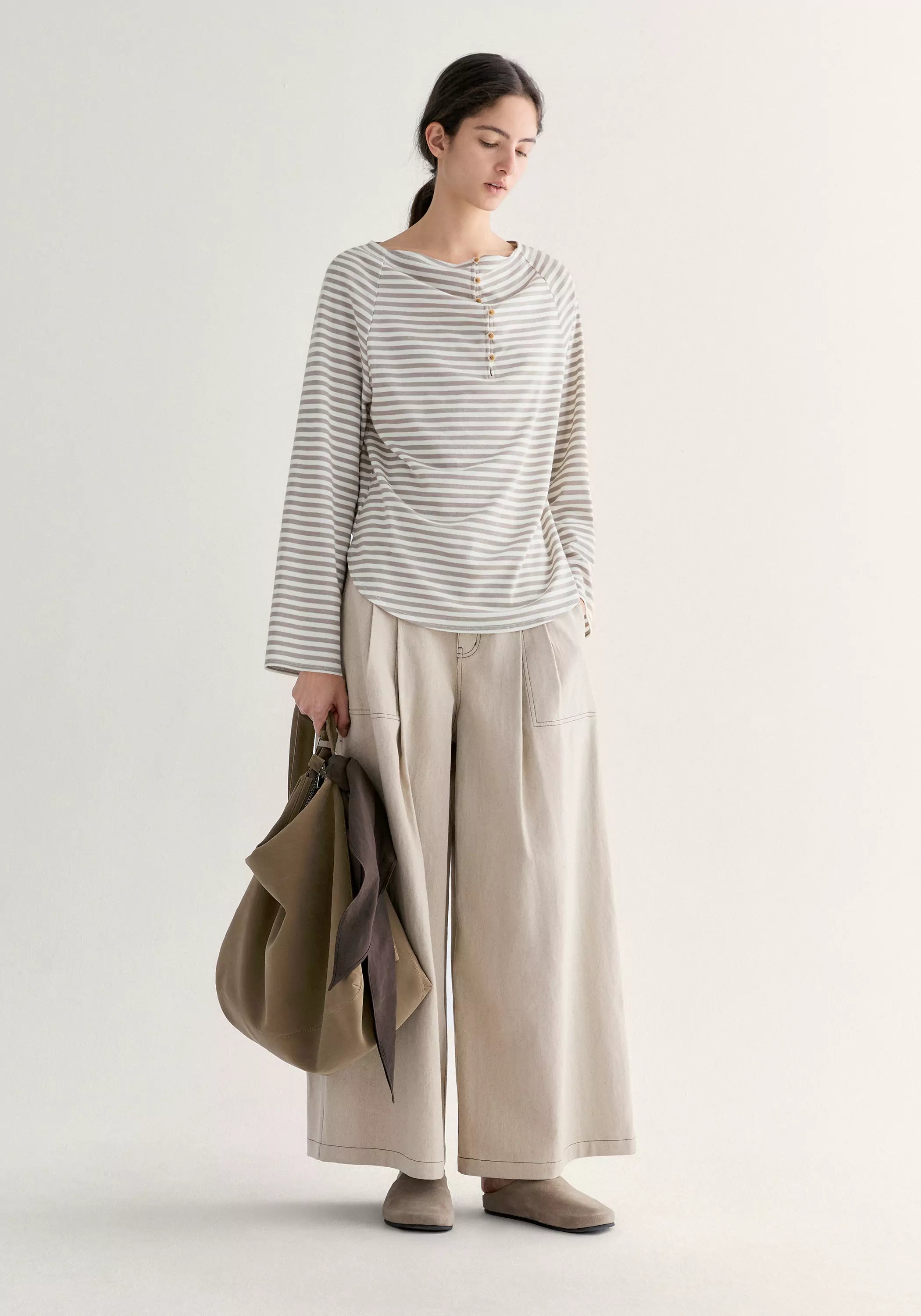 #color_light khaki