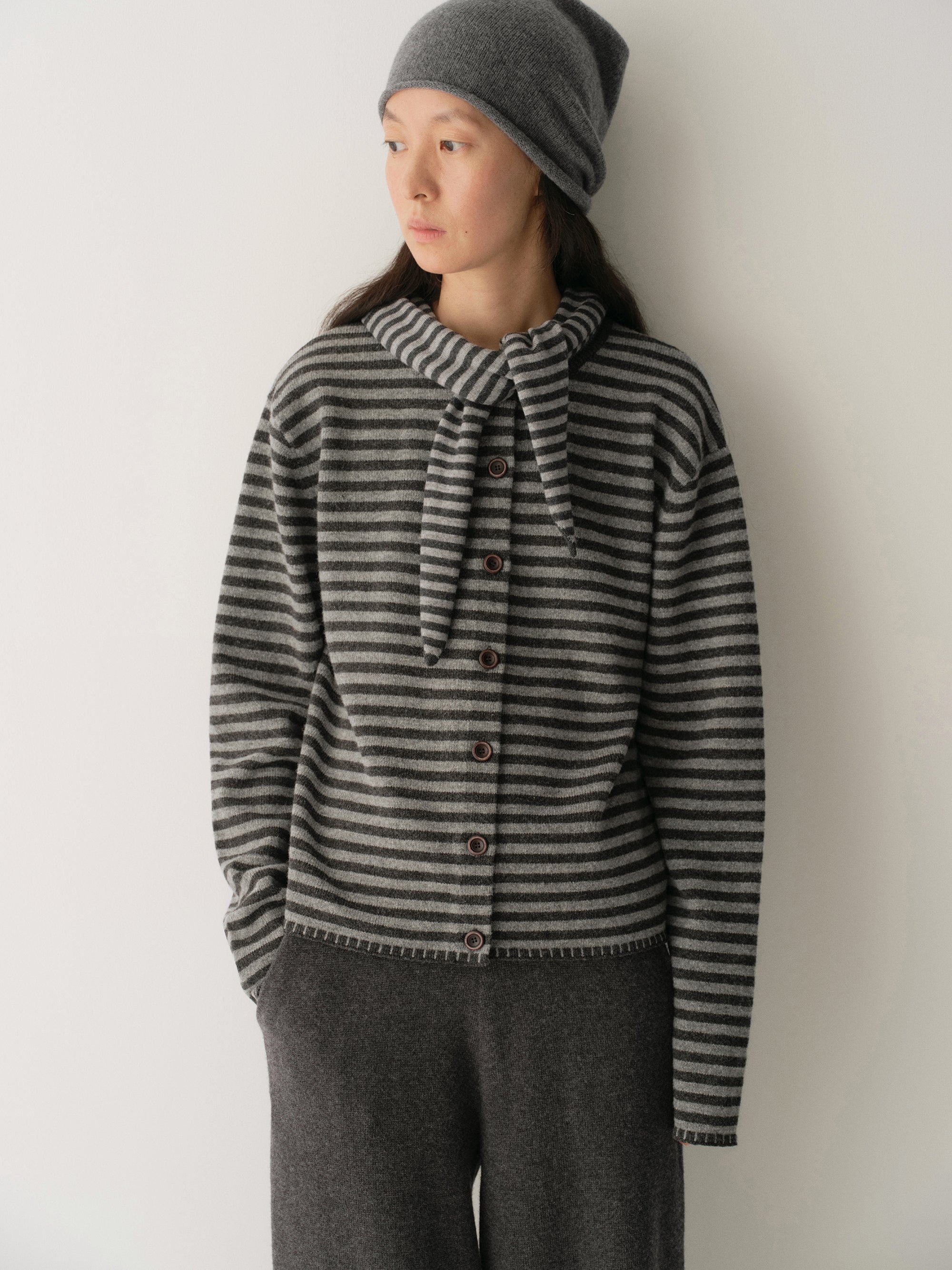 #color_dark gray
