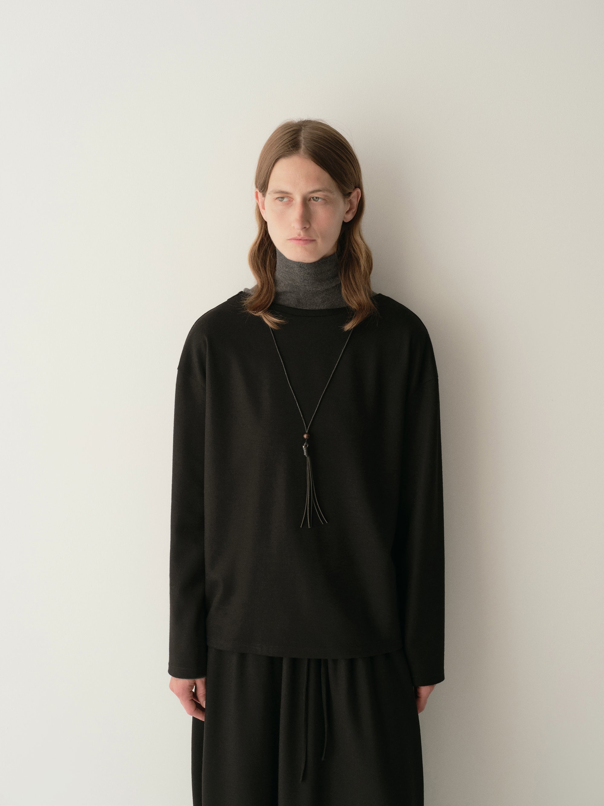 Two-way Twist-knot Top