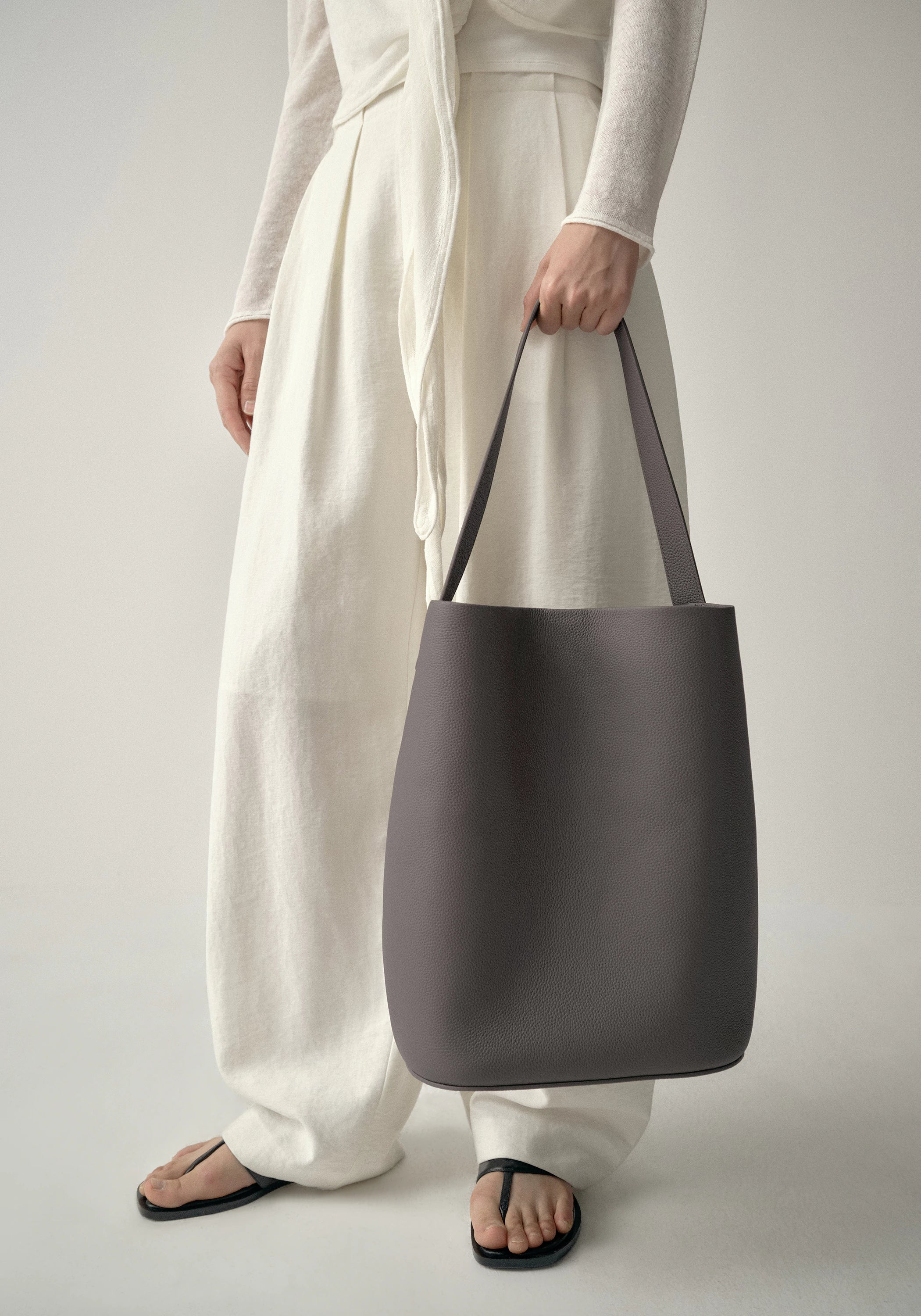 #color_mid gray
