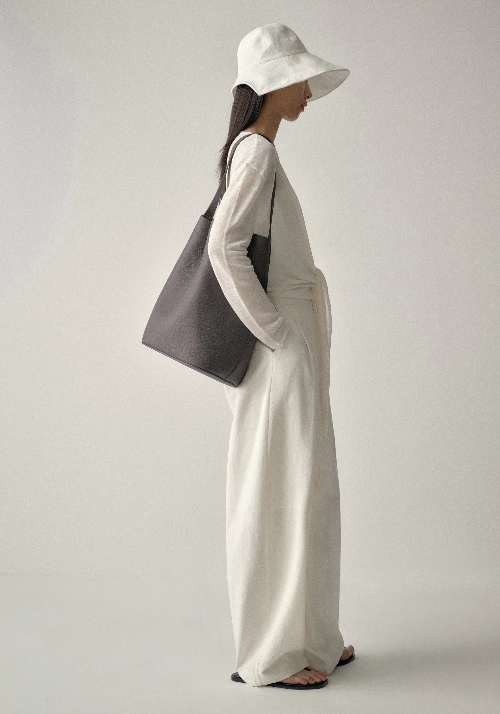 #color_mid gray