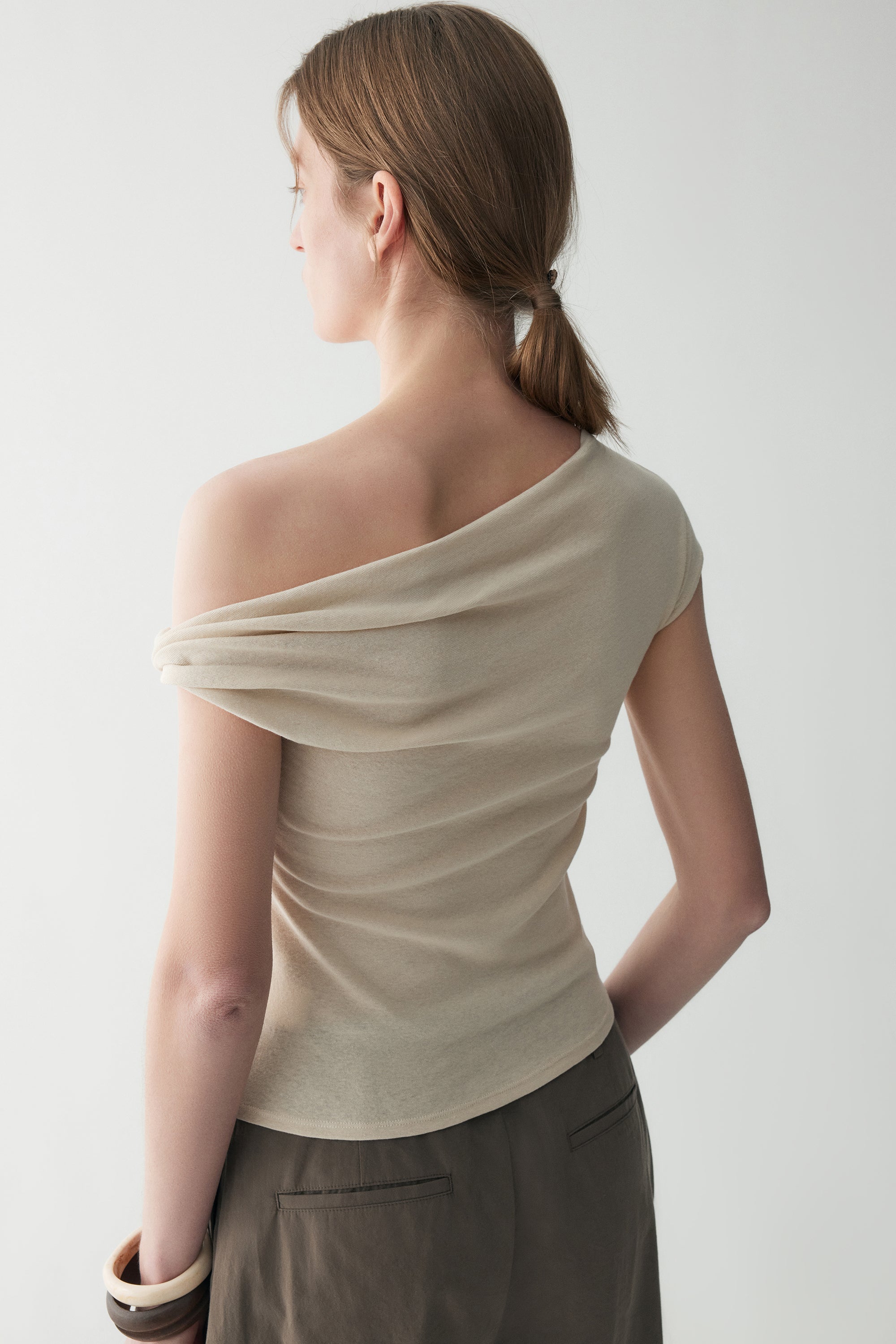 AMERI　SHOULDER TWIST TEE Off-the-shoulder Twist Tank Top In Matte Jersey For Women | J.Crew