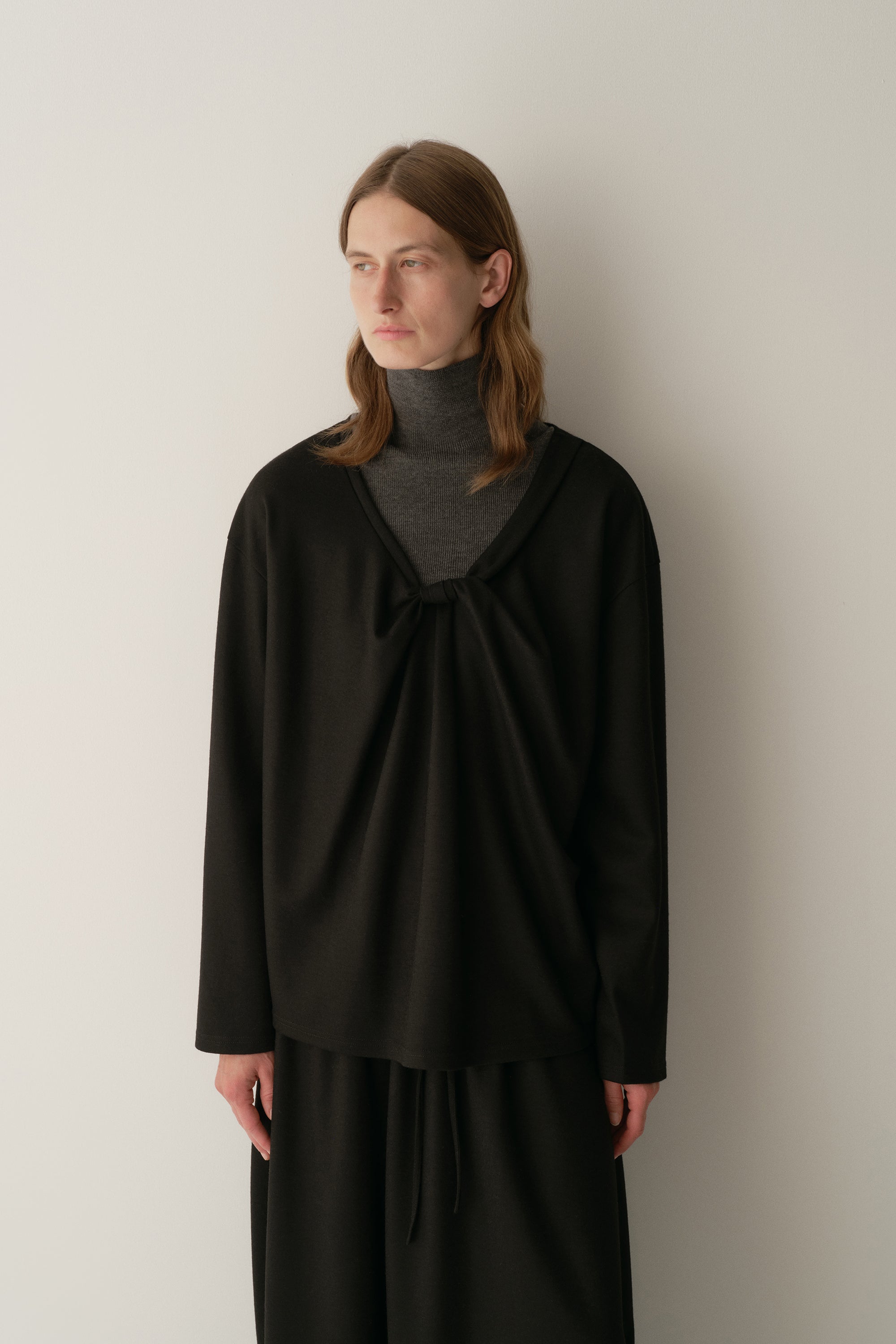 Two-way Twist-knot Top