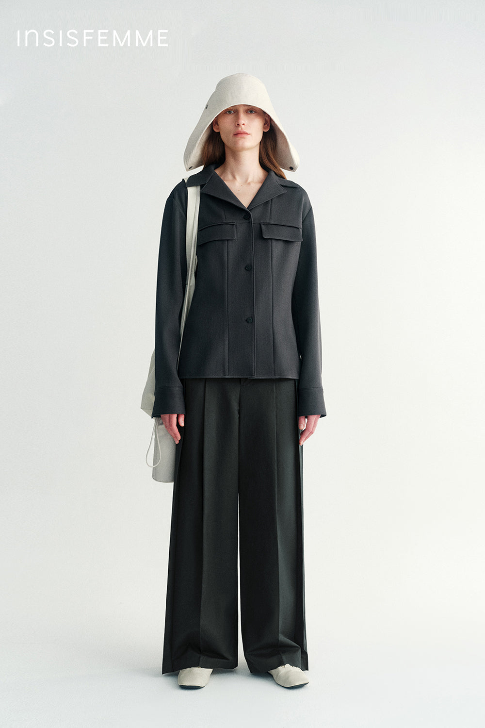Pleated Wide-leg Trousers